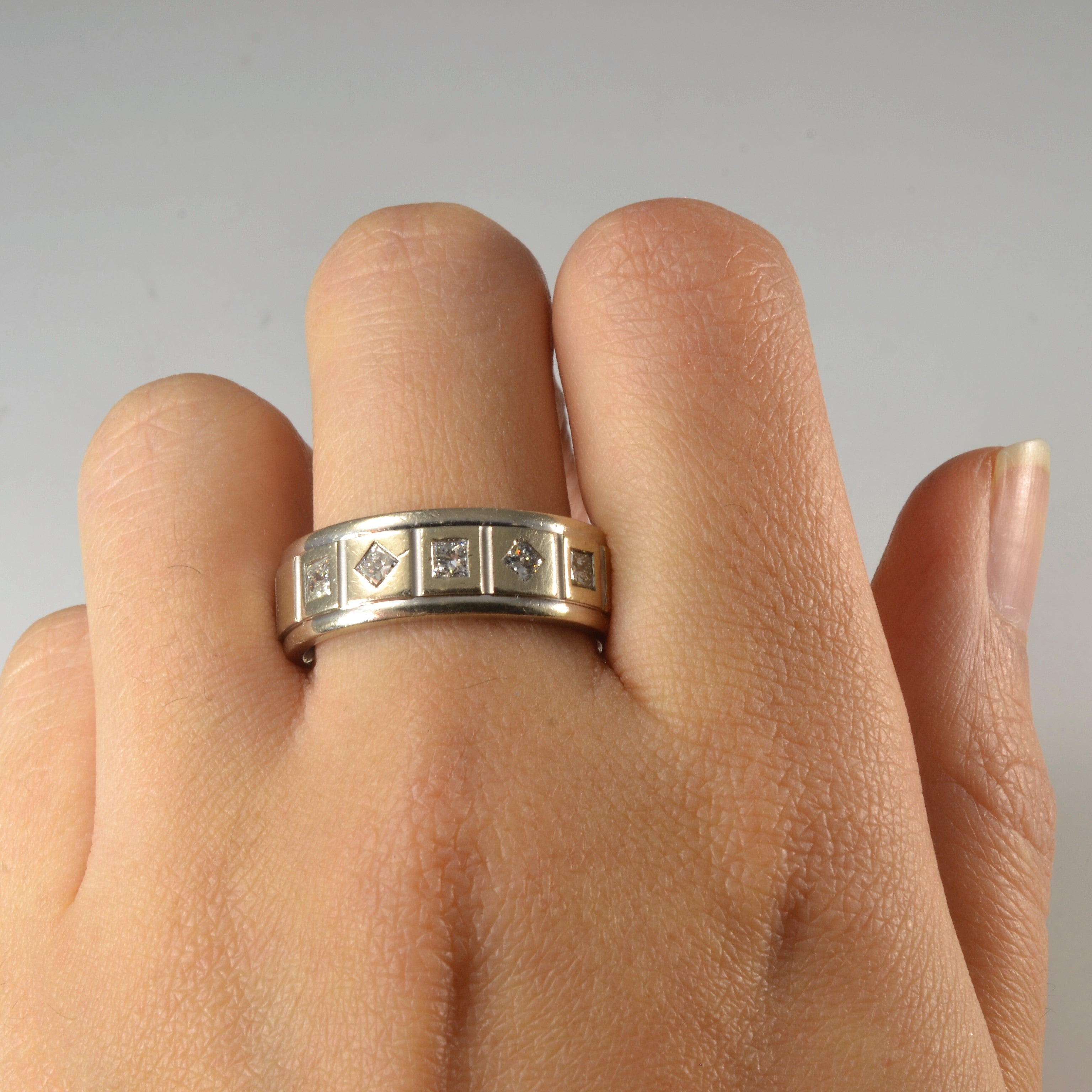 Flush Set Princess Diamond Ring | 0.85ctw | SZ 10 |
