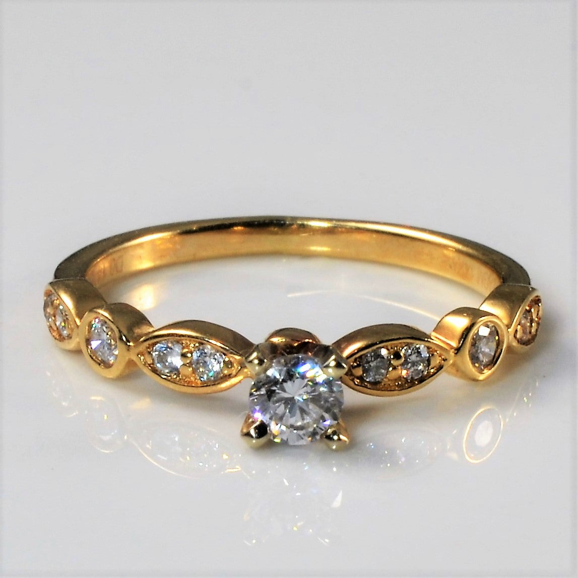 Art Deco Inspired Scalloped Band Engagement Ring | 0.28ctw | SZ 4 |