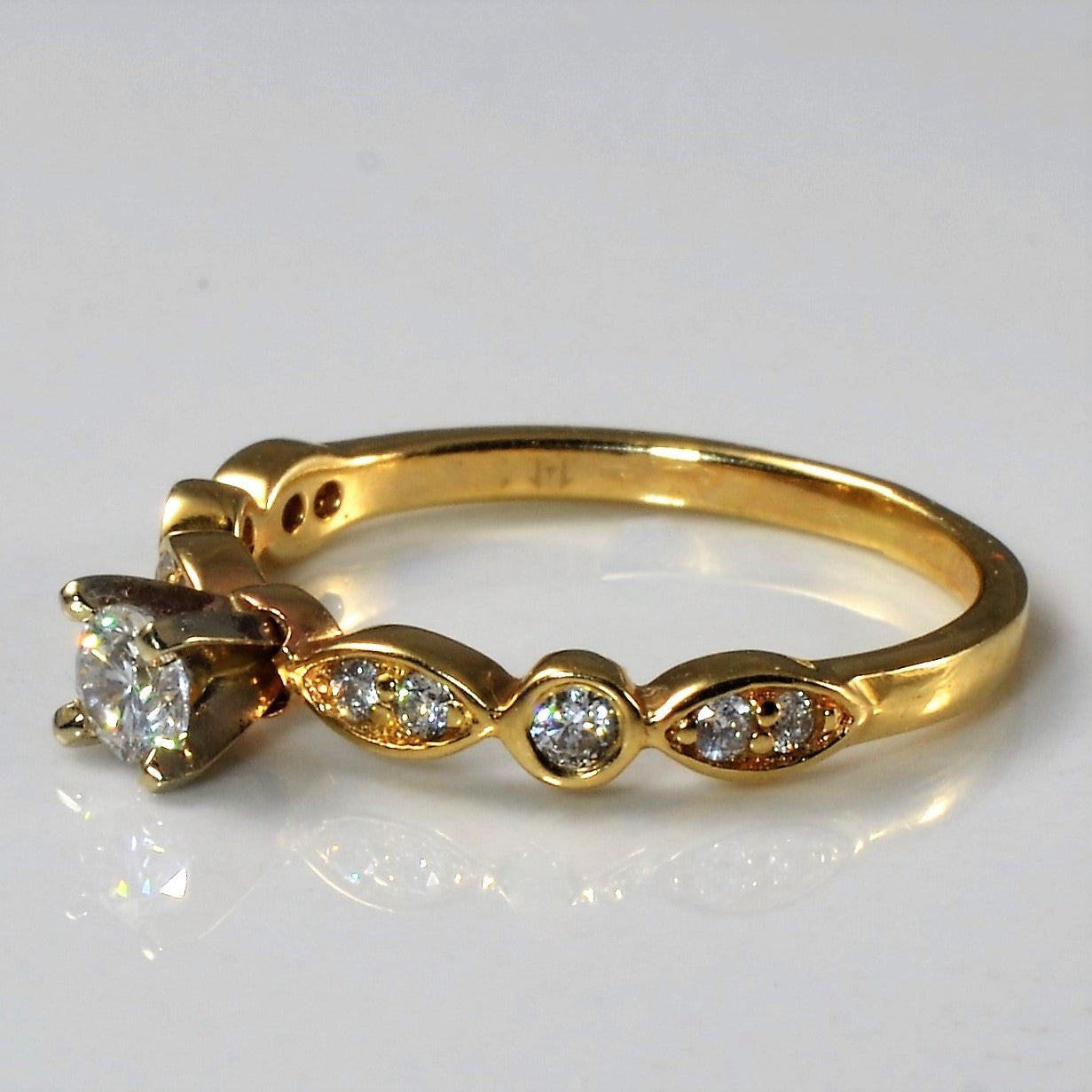 Art Deco Inspired Scalloped Band Engagement Ring | 0.28ctw | SZ 4 |