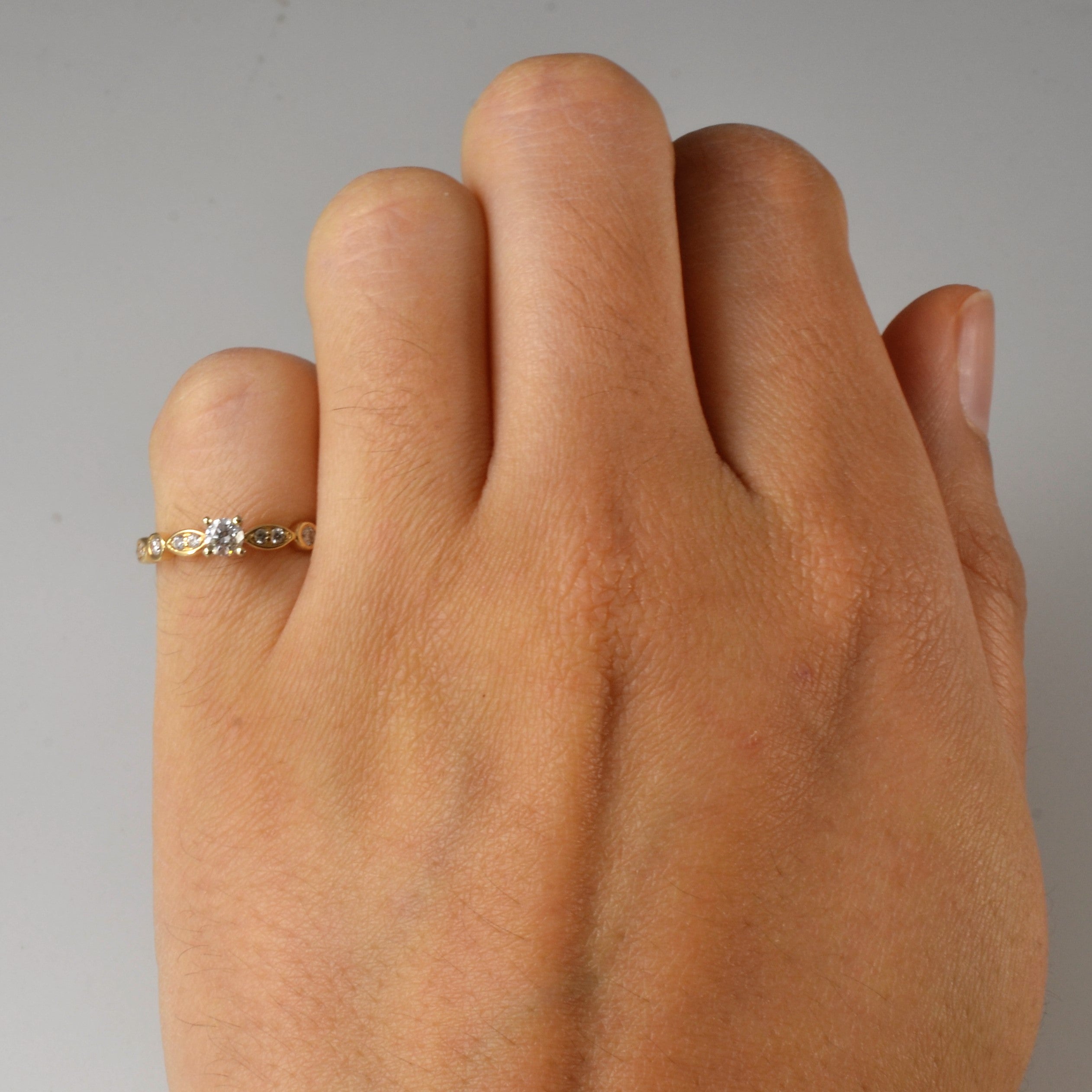 Art Deco Inspired Scalloped Band Engagement Ring | 0.28ctw | SZ 4 |