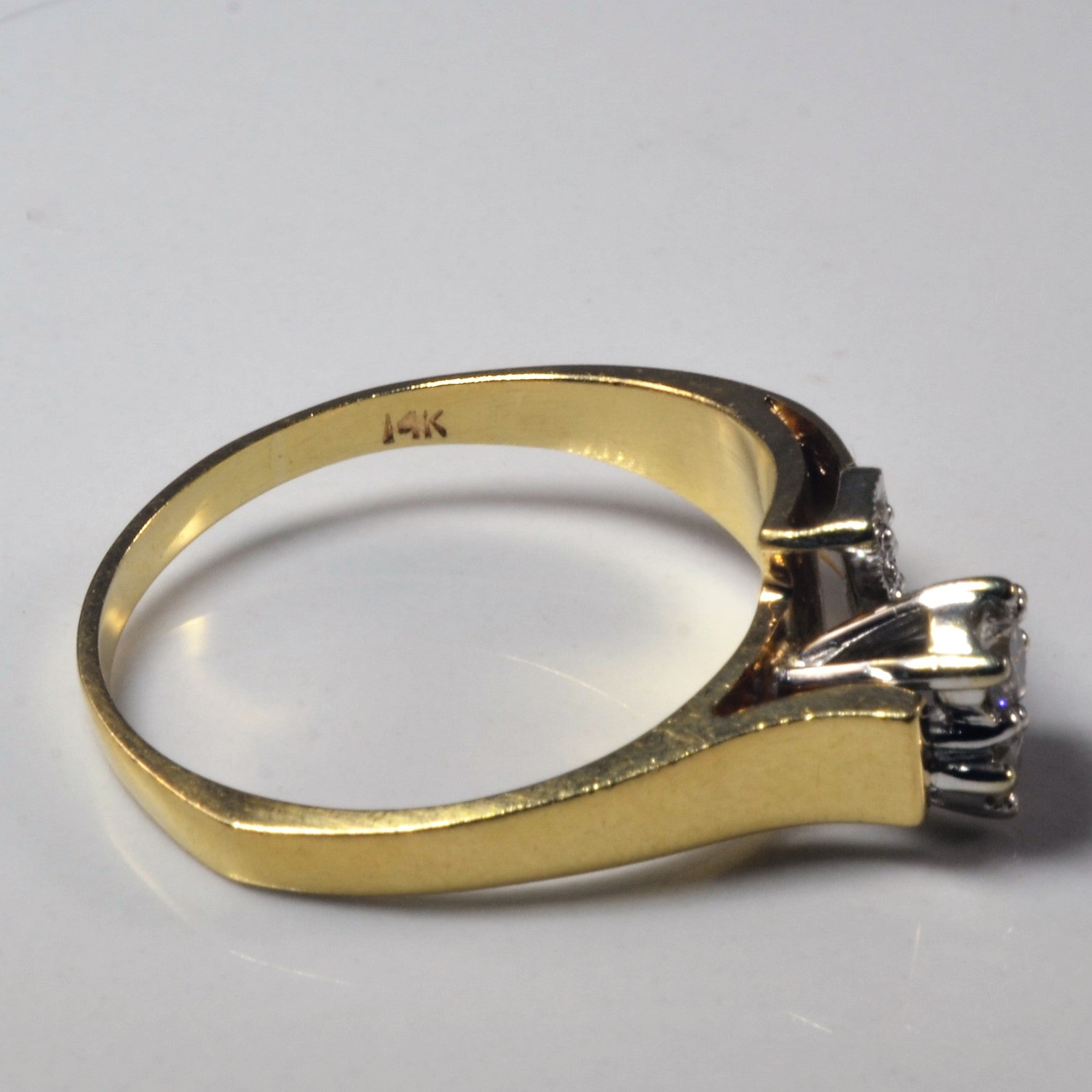 Cluster Diamond Ring | 0.26ctw | SZ 8.75 |