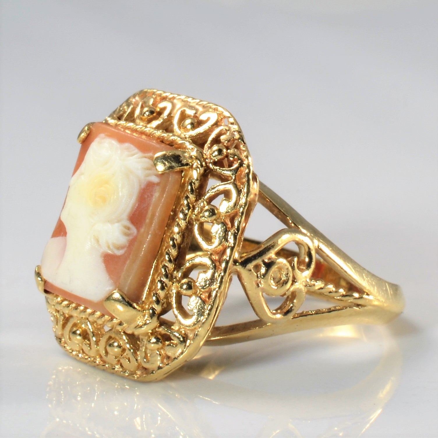 Filigree Edge Cameo Ring | SZ 8 |