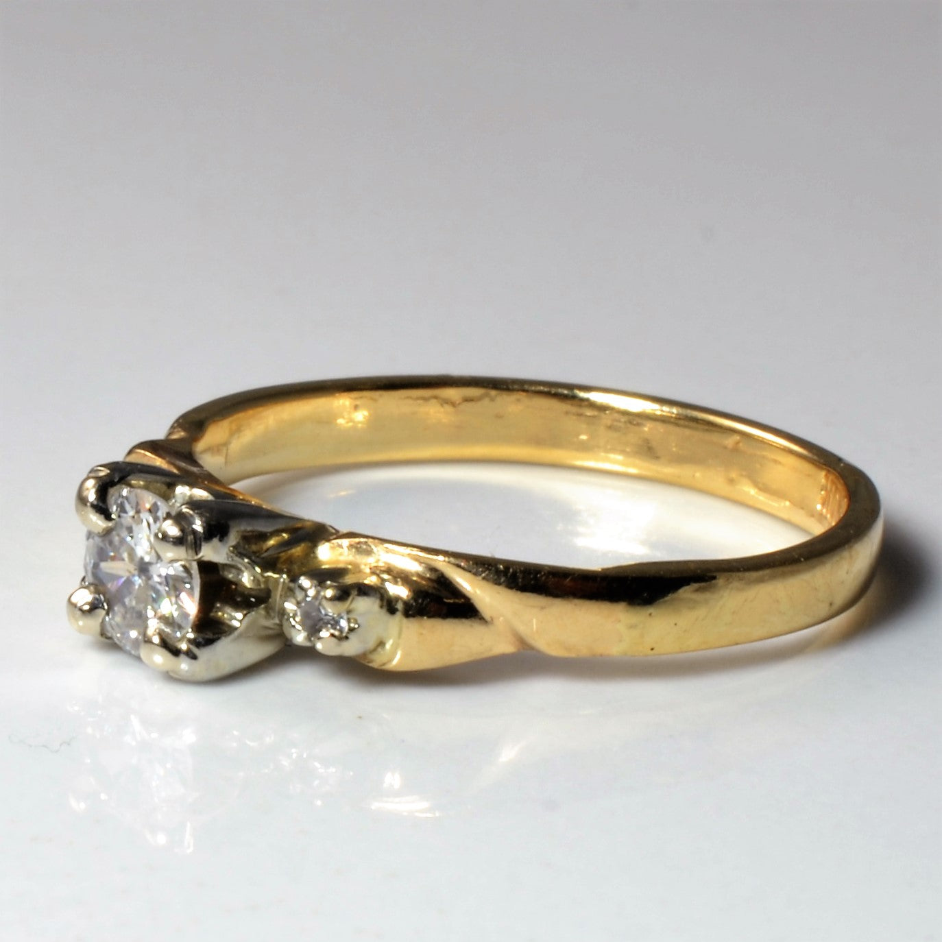 Three Stone Diamond Engagement Ring | 0.27ctw | SZ 5.5 |