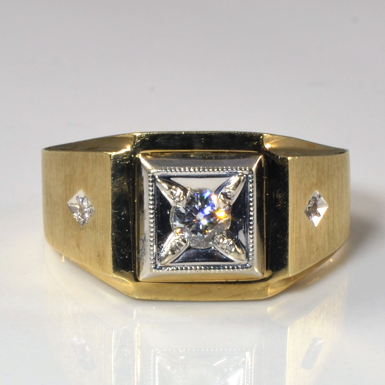 Illusion Set Three Stone Diamond Ring | 0.20ctw | SZ 9 |