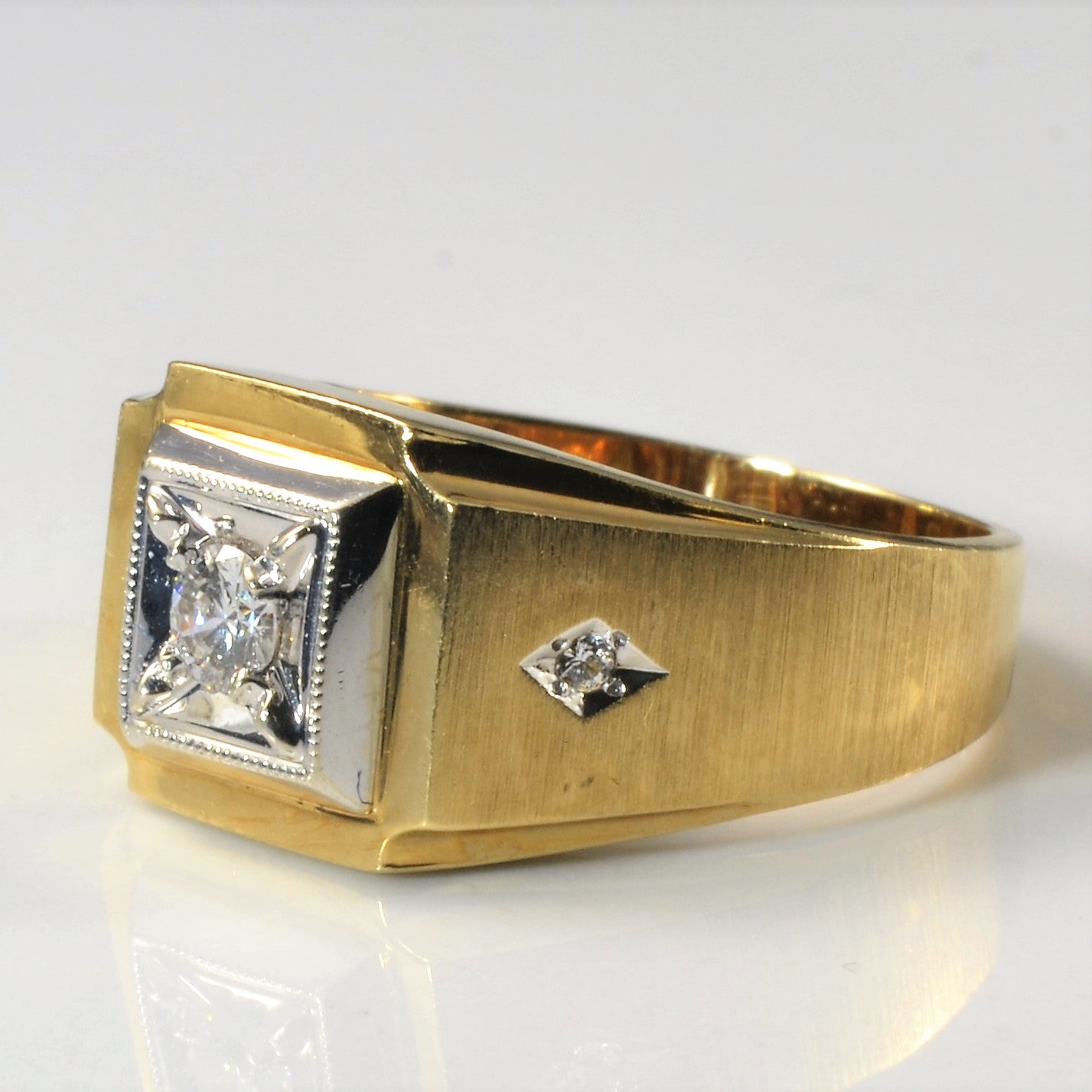 Illusion Set Three Stone Diamond Ring | 0.20ctw | SZ 9 |