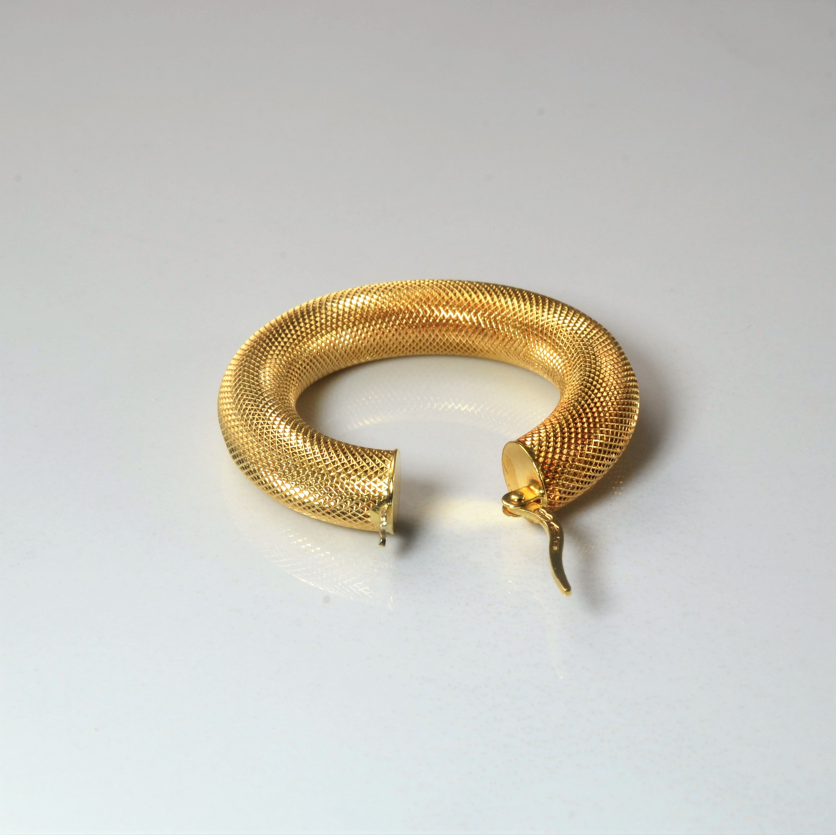 Textured 18K Gold Puffy Hoop Earrings |
