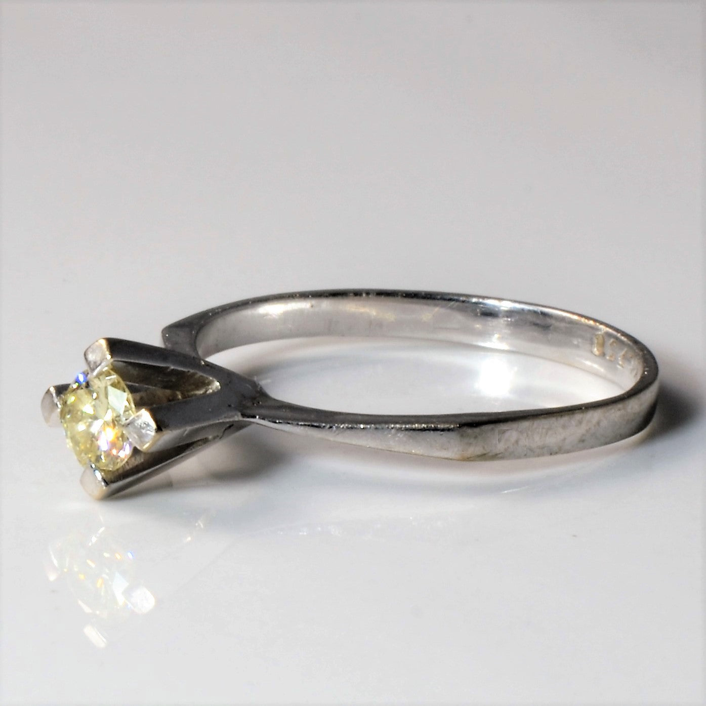 1960s High Set Tapered Solitaire Diamond Ring | 0.22ct | SZ 7 |