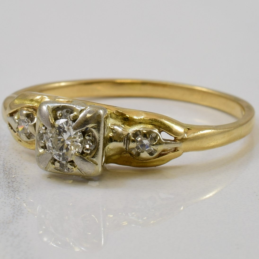 Retro Three Stone Diamond Ring | 0.20ctw | SZ 8.75 |