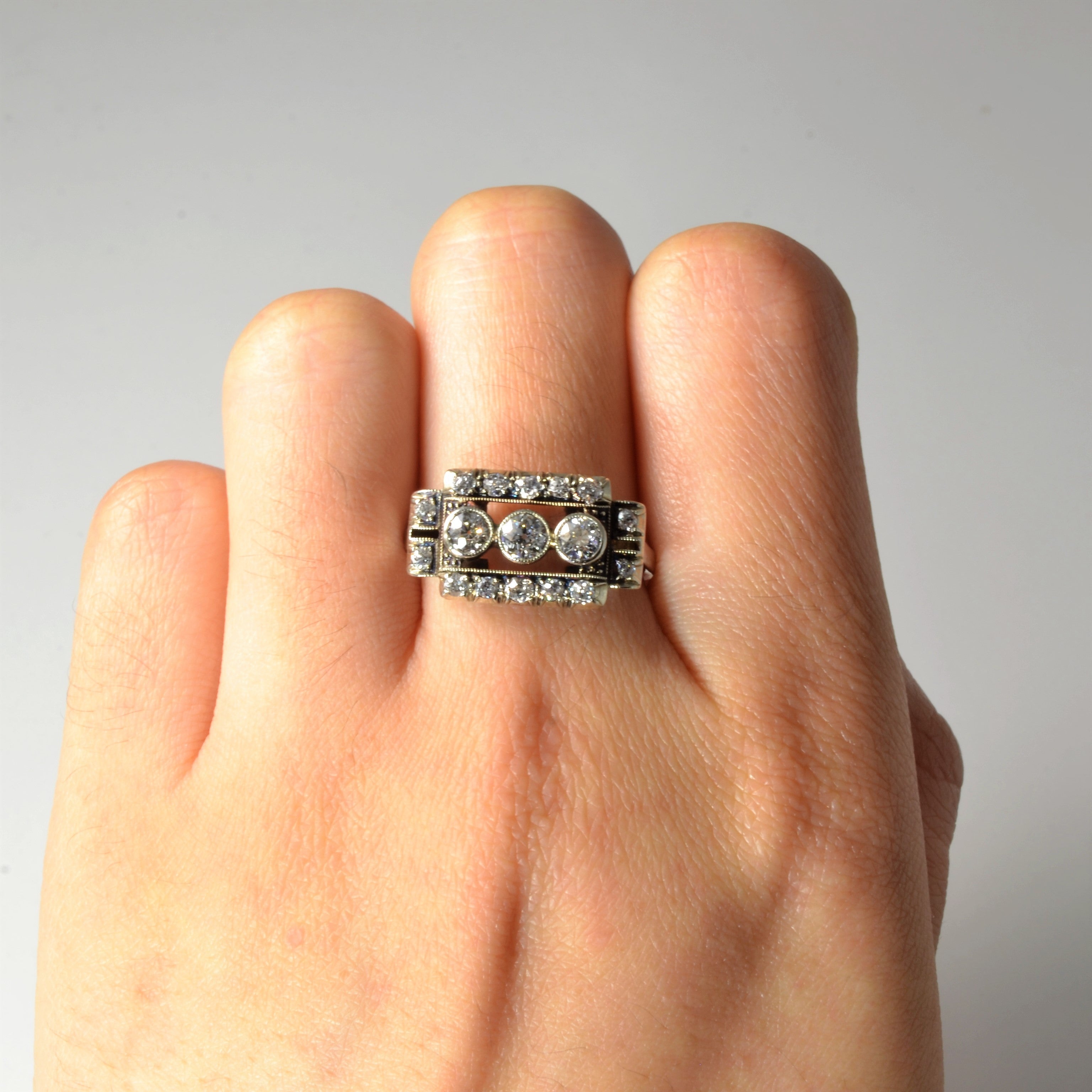 Bague cocktail élégante de style Art déco avec diamants | 0,99 ct | Taille 8,5 |