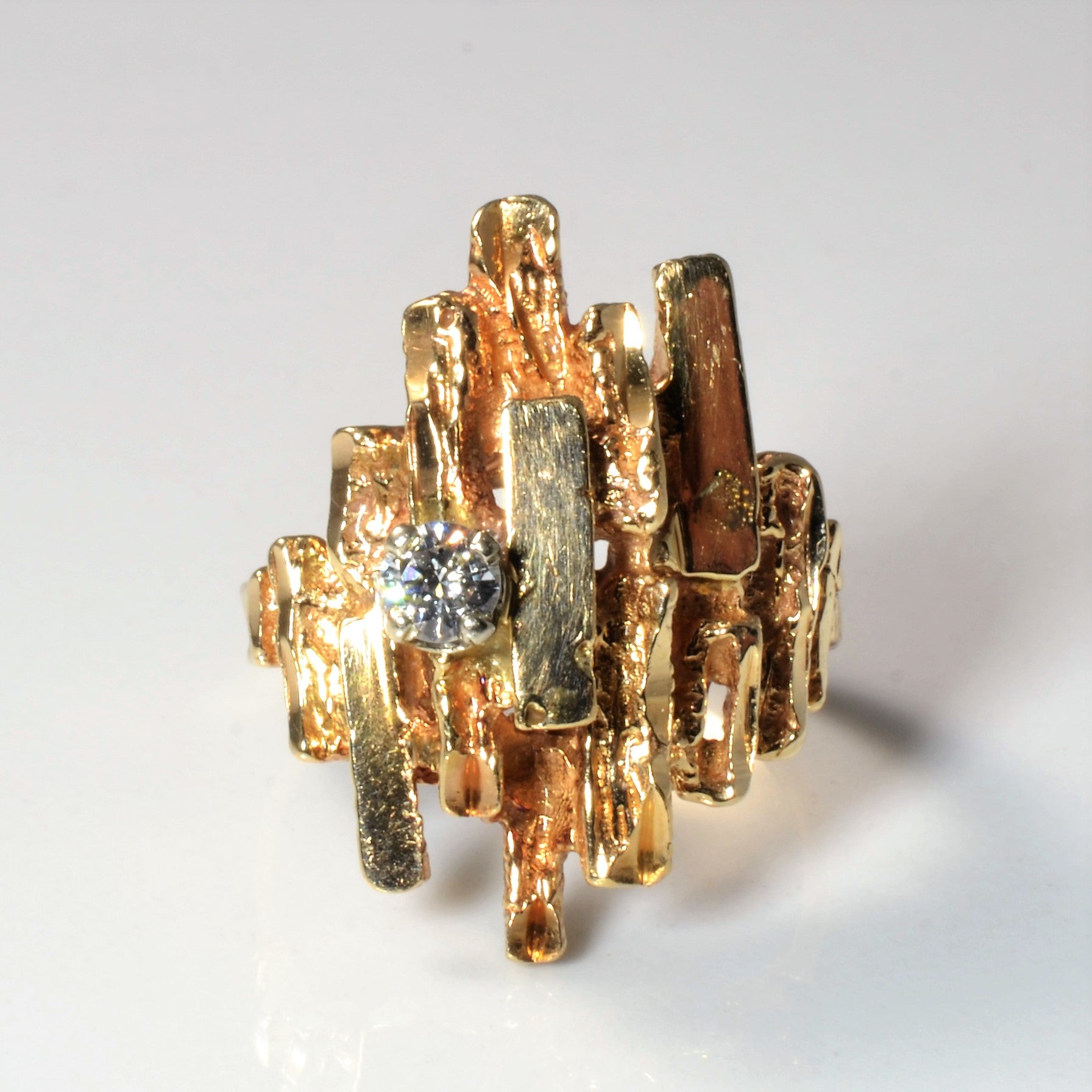 Classic 1960s Cocktail Ring | 0.16ct | SZ 6.75 |