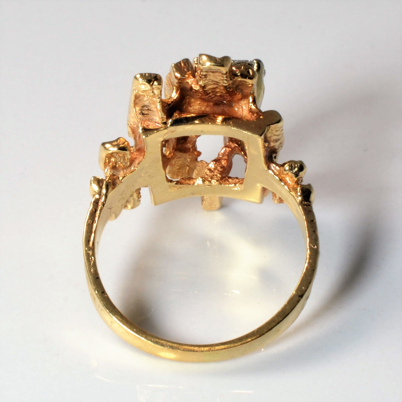 Classic 1960s Cocktail Ring | 0.16ct | SZ 6.75 |