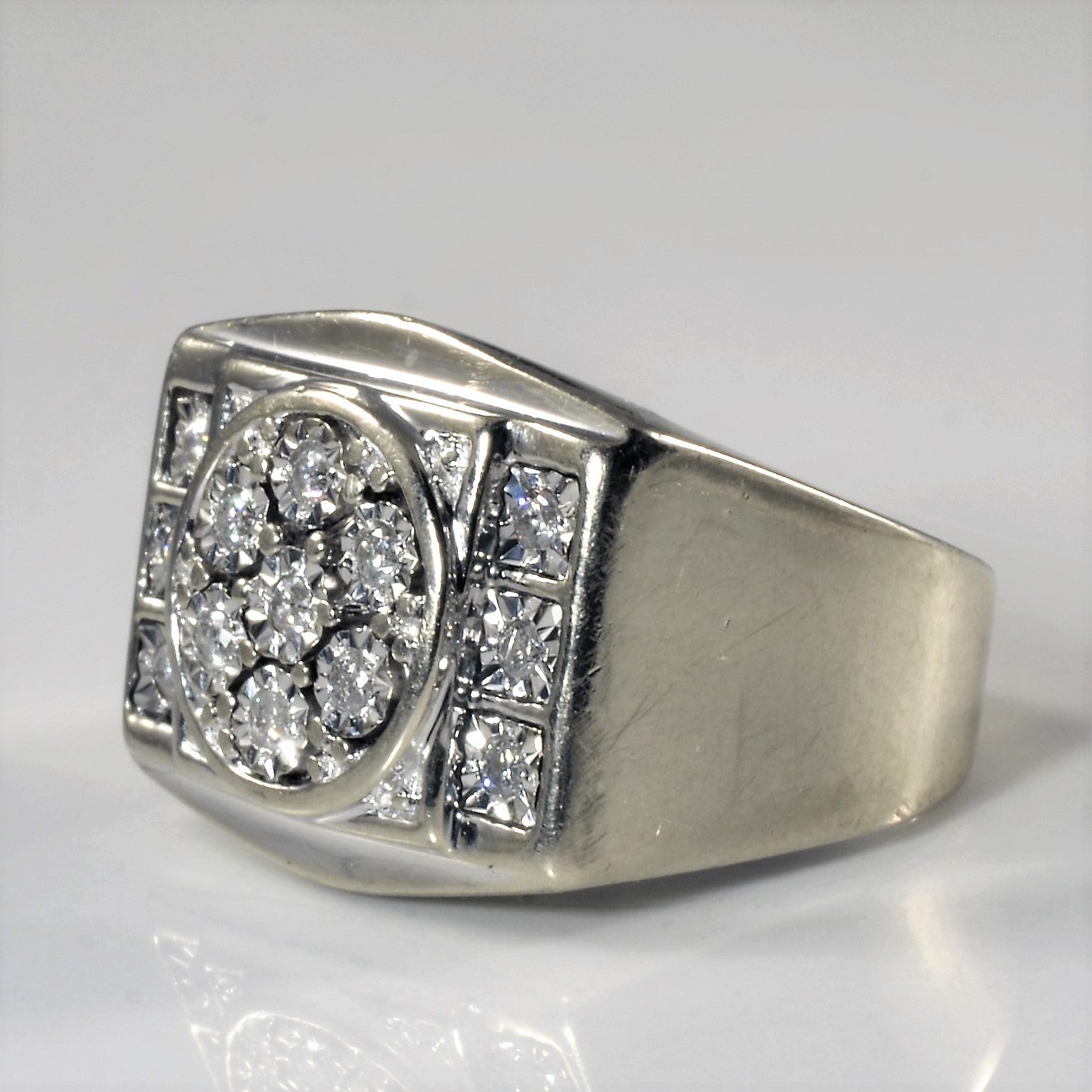 Bague large sertie de diamants | 0,13 ct | Taille 5,75 |