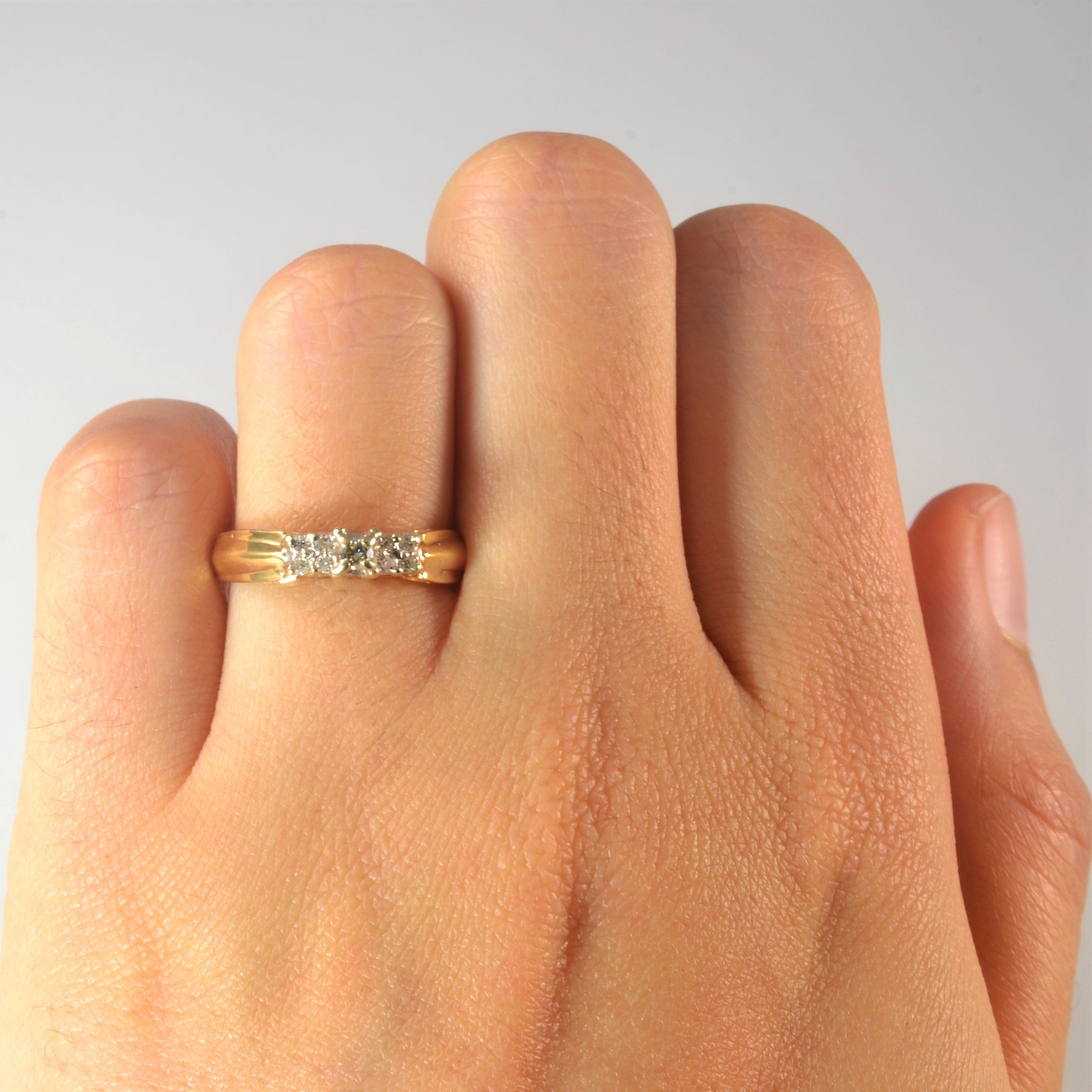 Side Cluster Diamond Ring | 0.11ctw | SZ 6 |