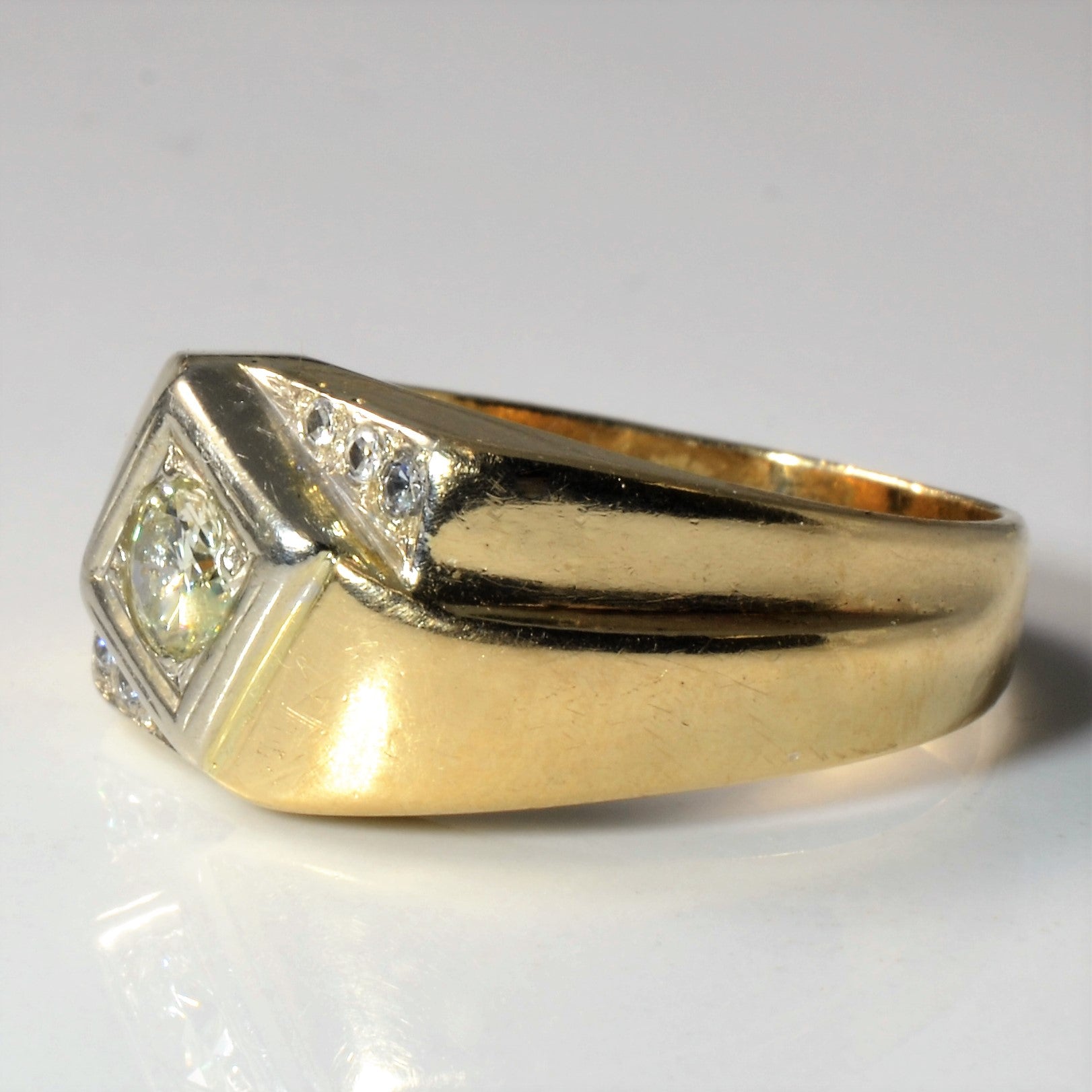 Flush Set Diamond Ring | 0.44ctw | SZ 9.5 |