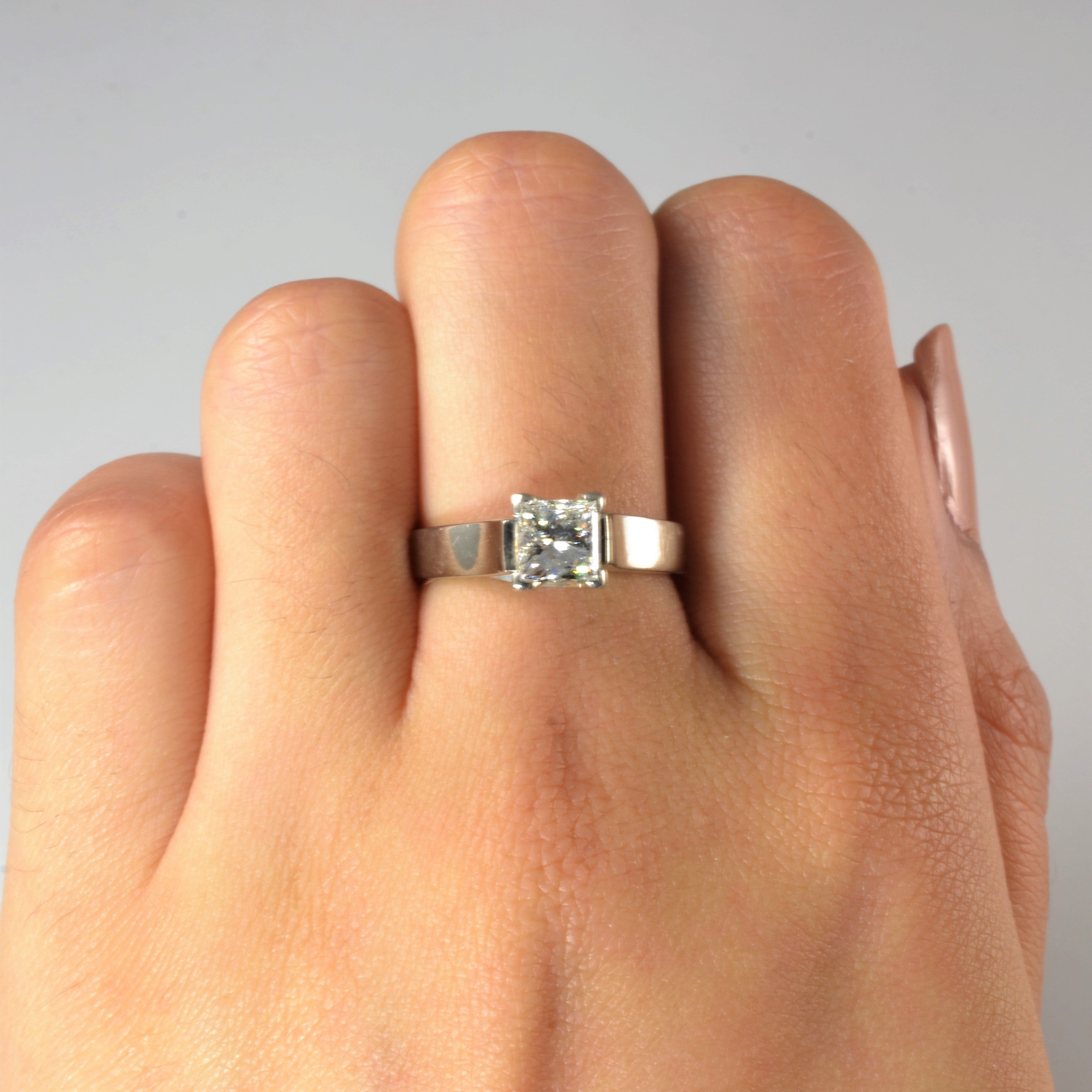 Bague de fiançailles diamant princesse à large anneau | 0,90 ct | Taille 6,25 |