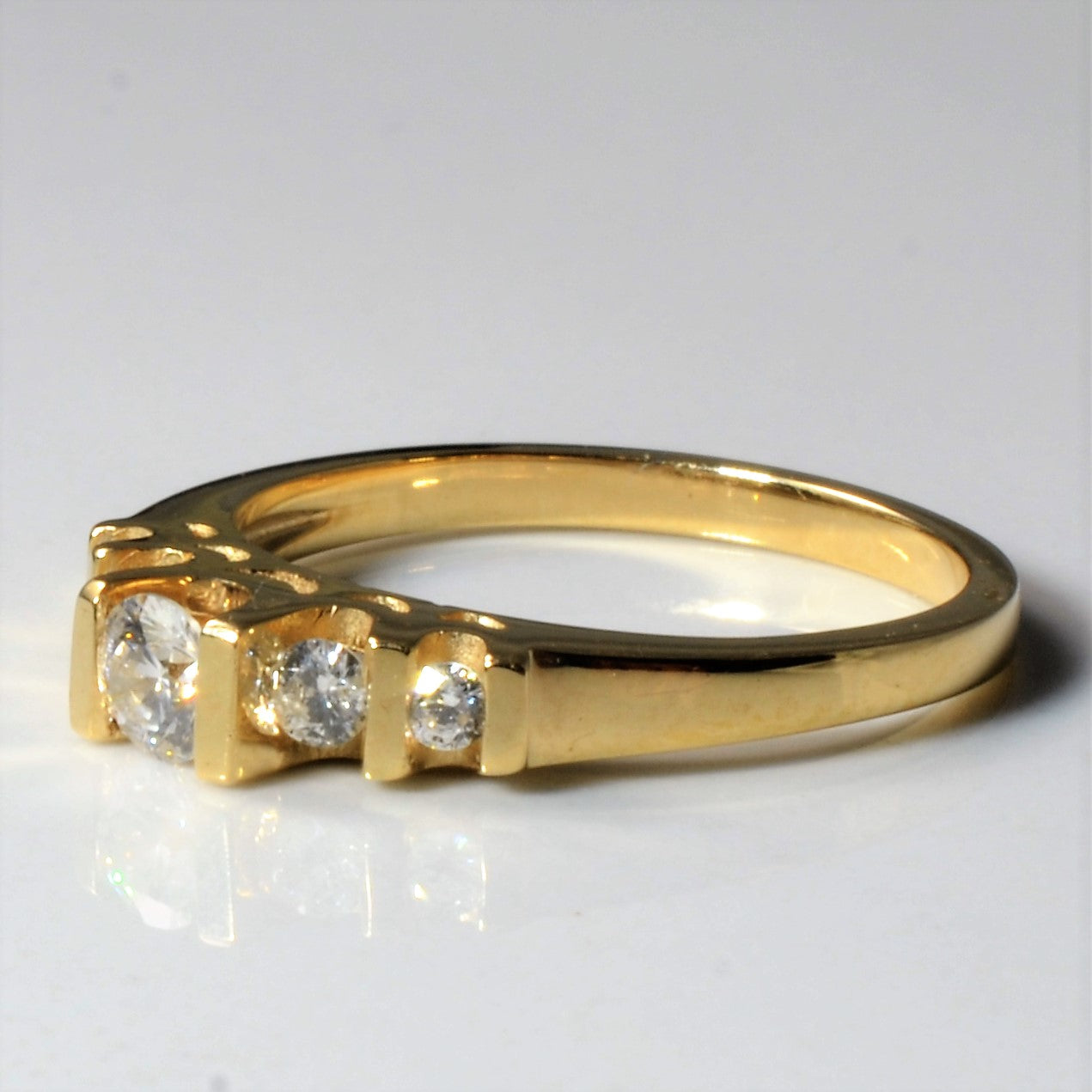 Five Stone Diamond Ring | 0.32ctw | SZ 5.75 |