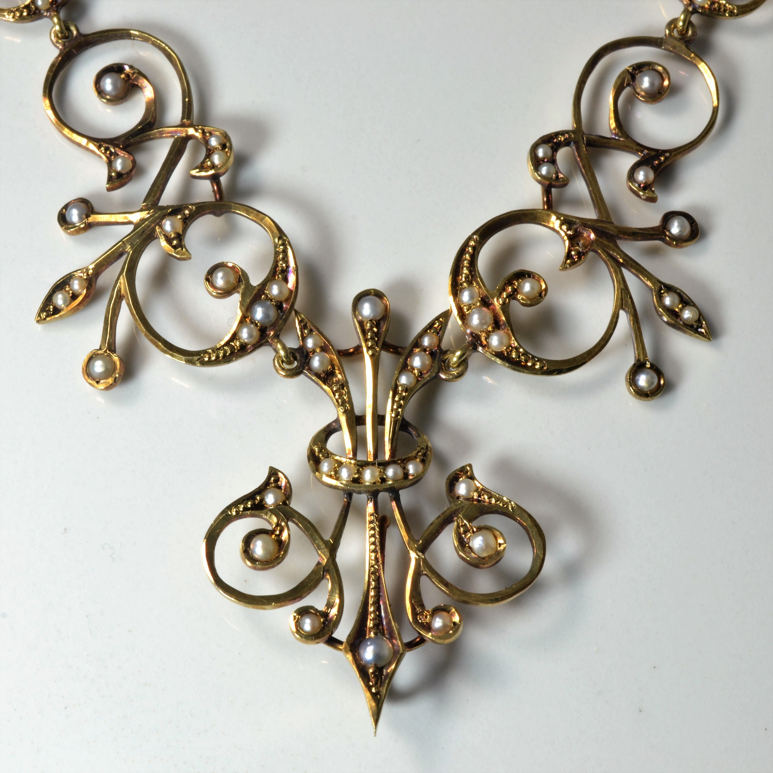 Victorian Fleur de Lis Seed Pearl Necklace | 16" |