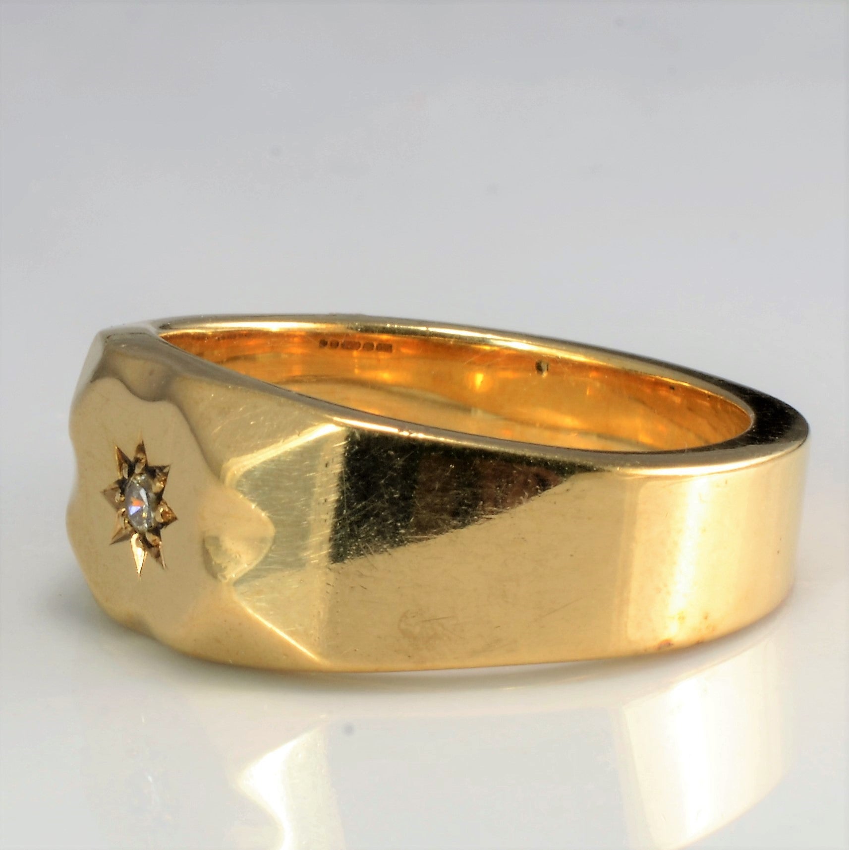 Flush Set Diamond Band | 0.03 ct SZ 9.25 |
