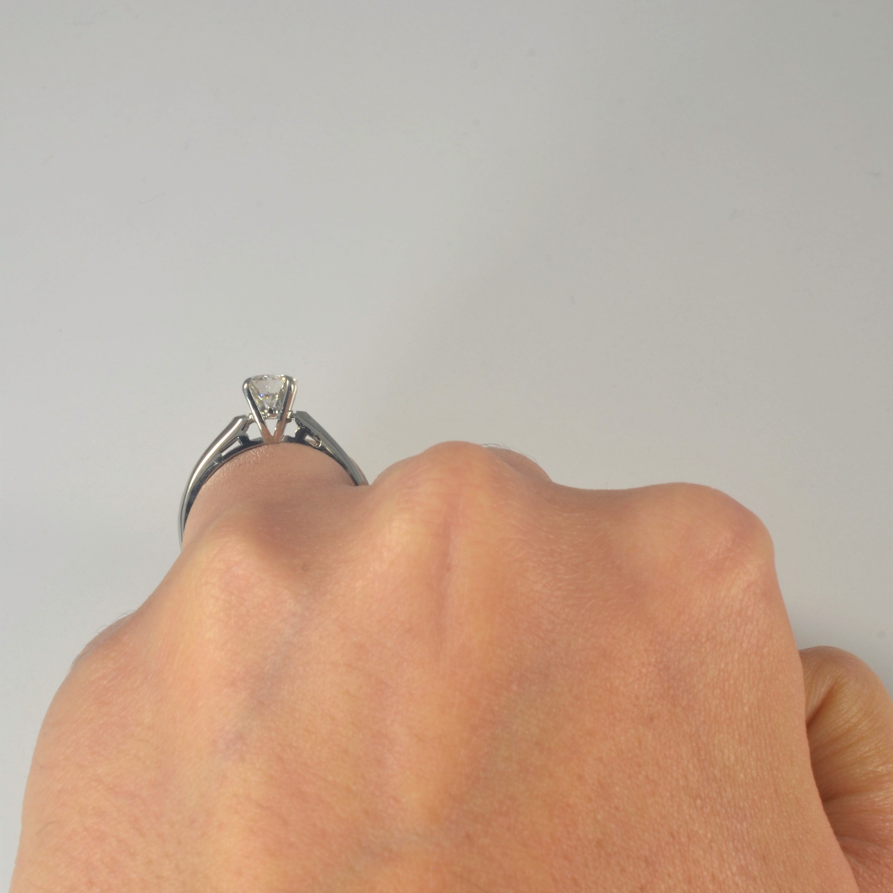 Solitaire Diamond Engagement 18k Ring | 0.62ct | SZ 6.5 |