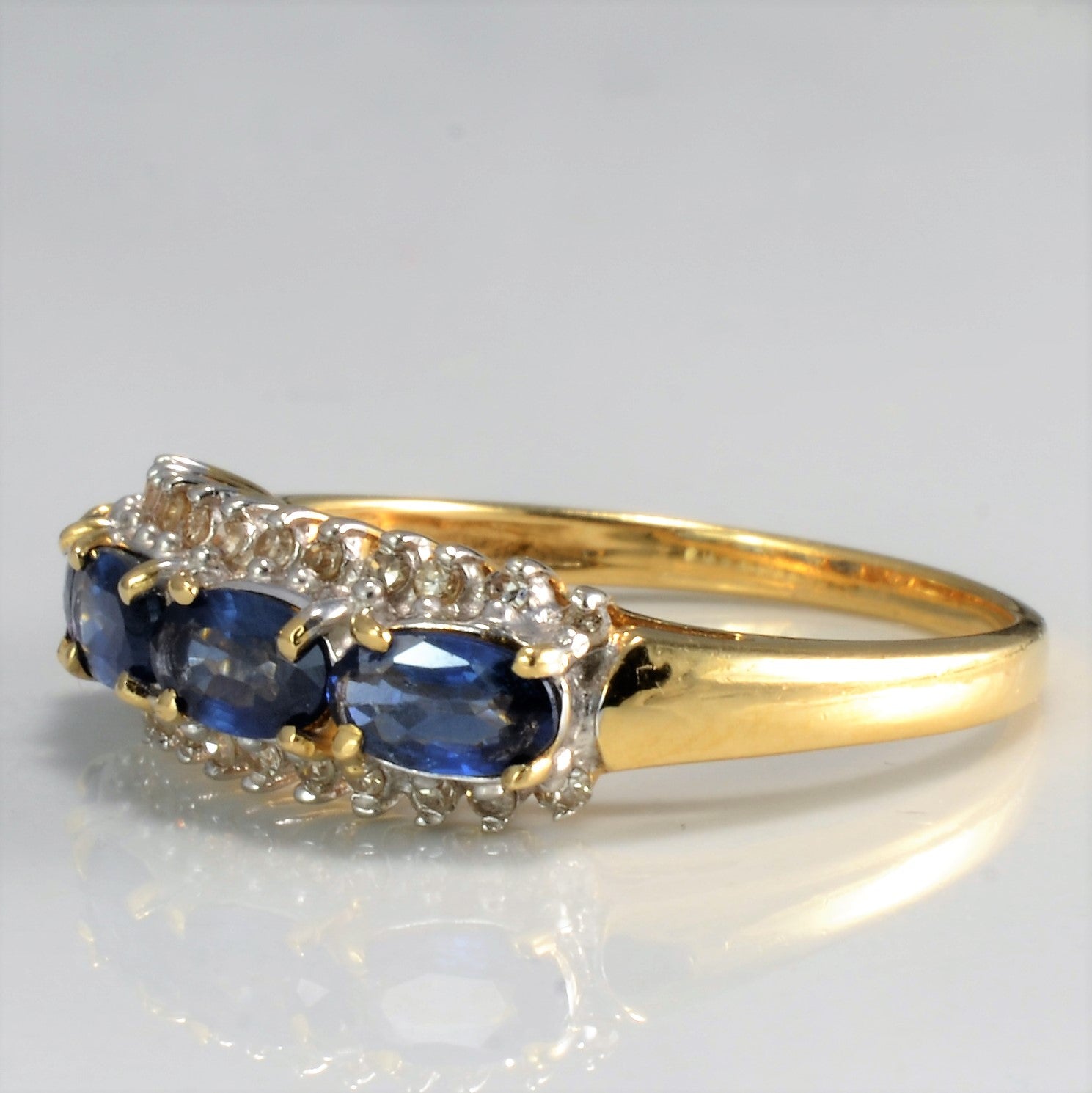 Sapphire & Diamond Ring | 0.20 ctw, SZ 7 |