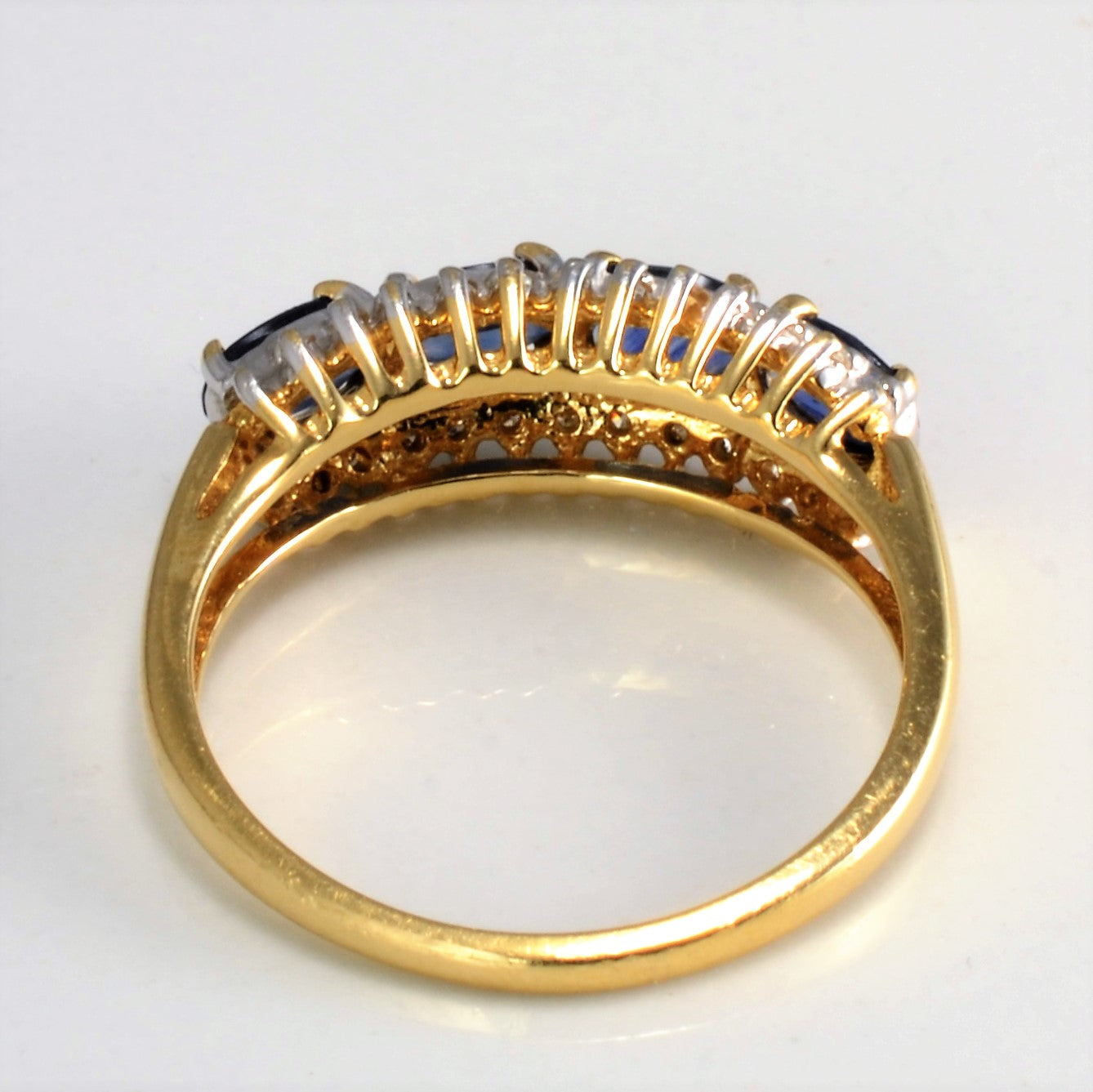 Sapphire & Diamond Ring | 0.20 ctw, SZ 7 |