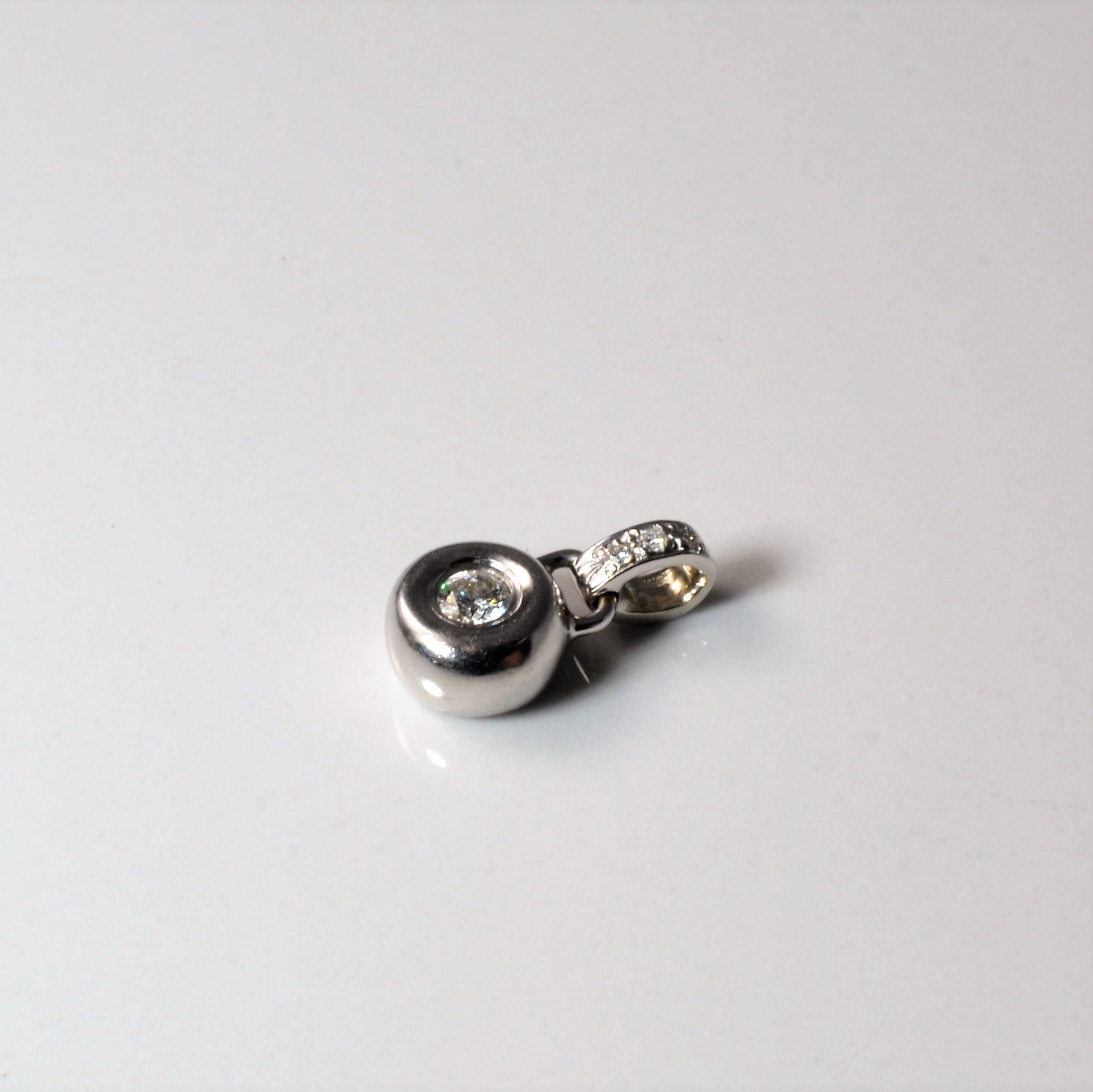 Ragnar' Diamond Drop Pendant | 0.10ctw |