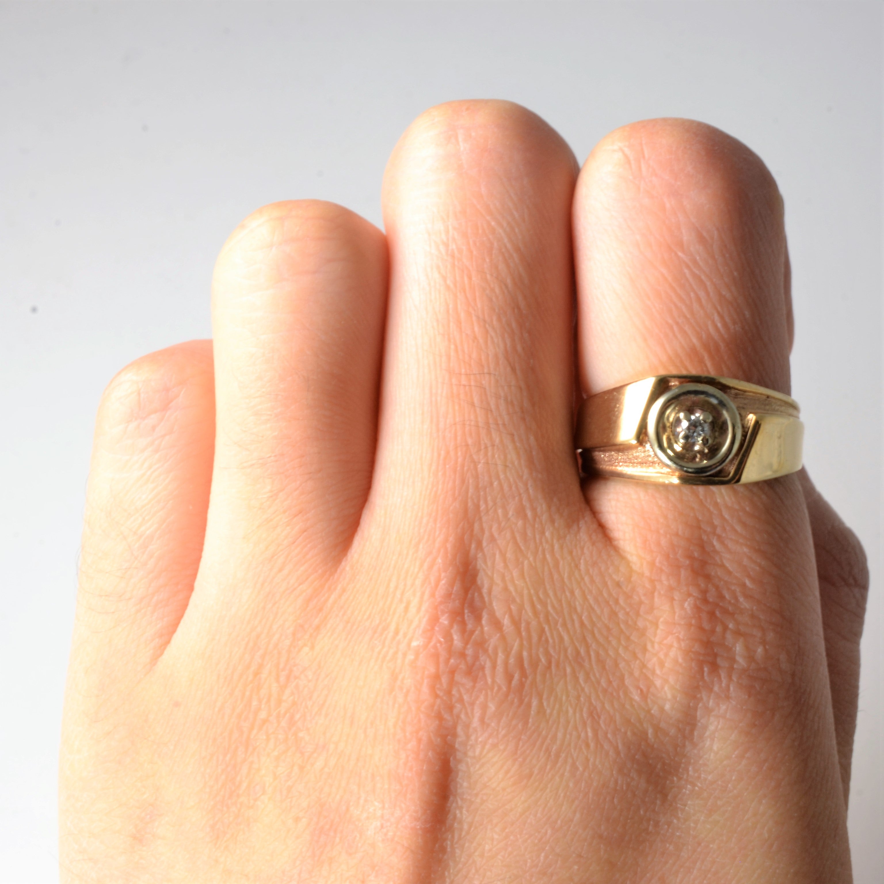 Offset Solitaire Diamond Ring | 0.05ct | SZ 7.25 |