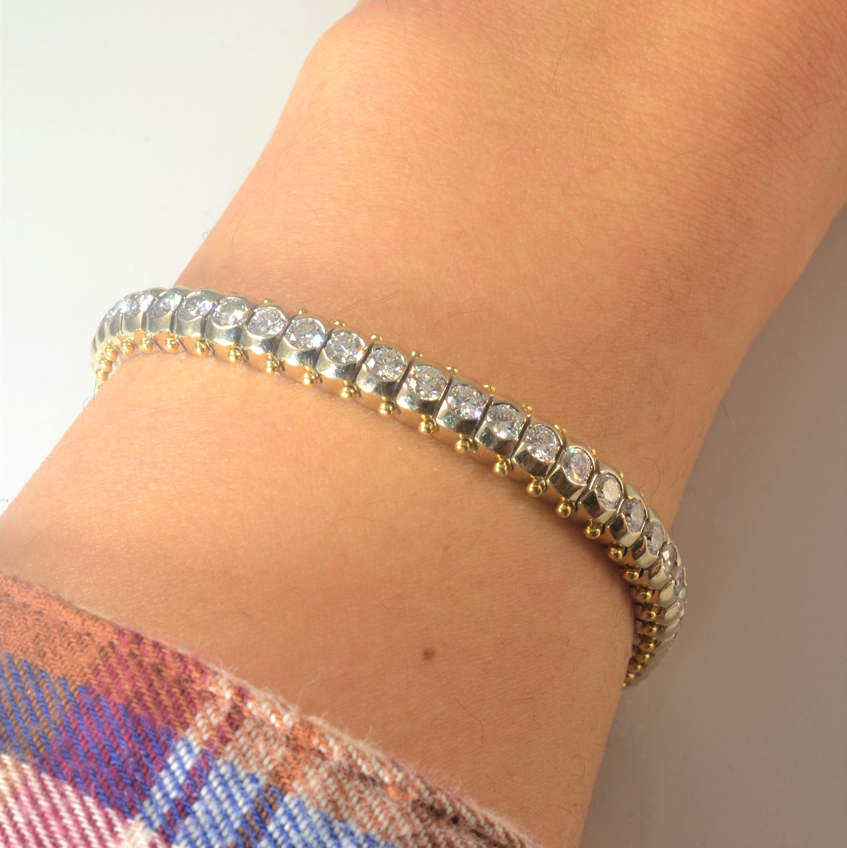 Bracelet de tennis serti de diamants | 4,68 ct | 17,8 cm |