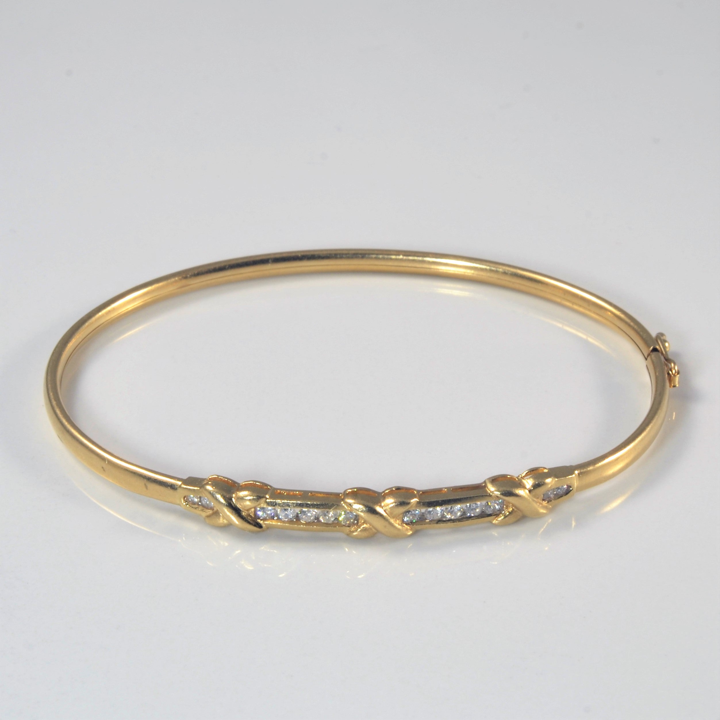 Bracelet jonc serti de diamants en canal | 0,33 ct au total | 7,5 pouces |