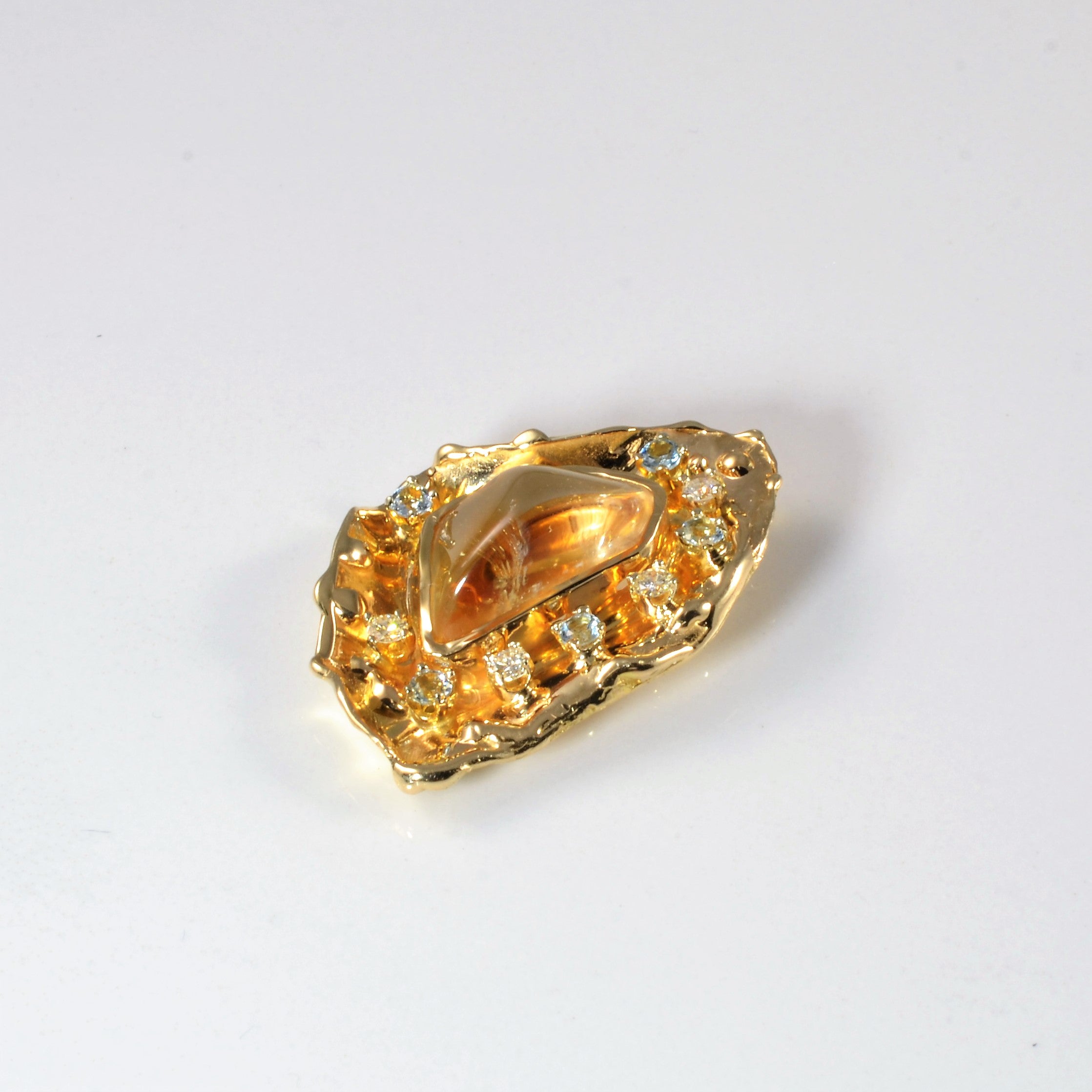 Rock Crystal & Diamond Pendant | 0.18ctw, 0.25ctw, 10.00ct |