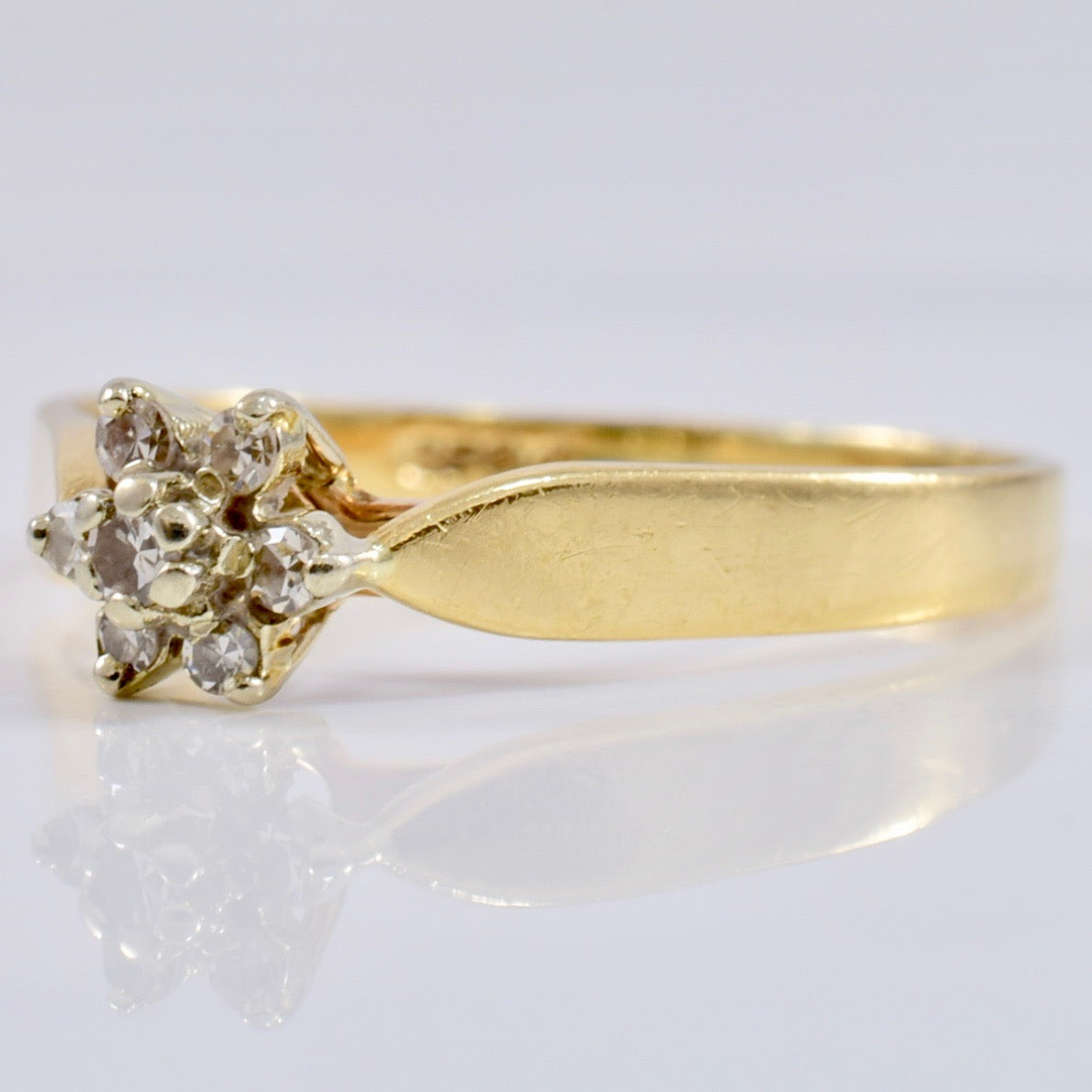 Diamond Cluster Ring | 0.08 ctw SZ 7.25 |