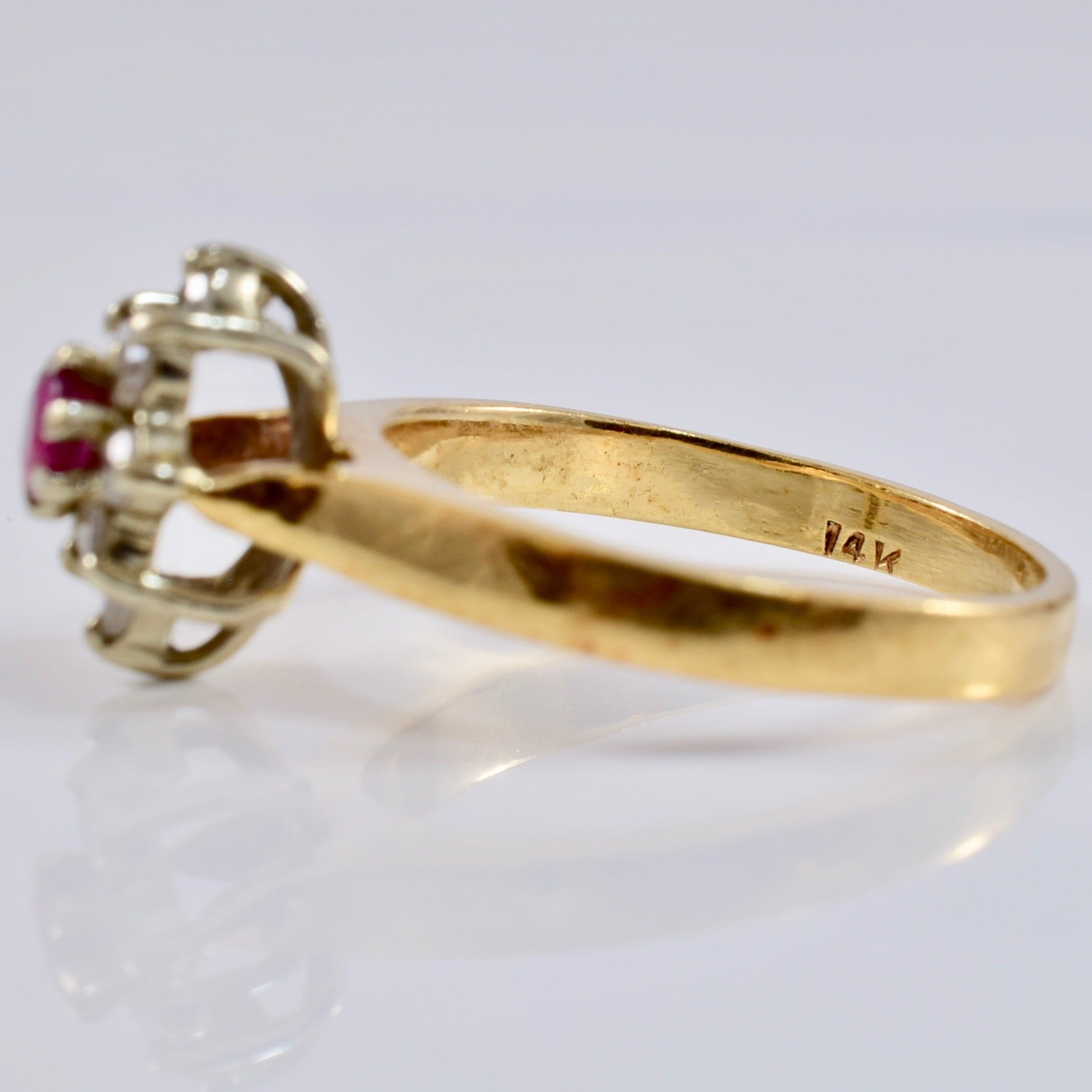 Ruby and Diamond Cluster Ring | 0.16 ctw SZ 4.5 |