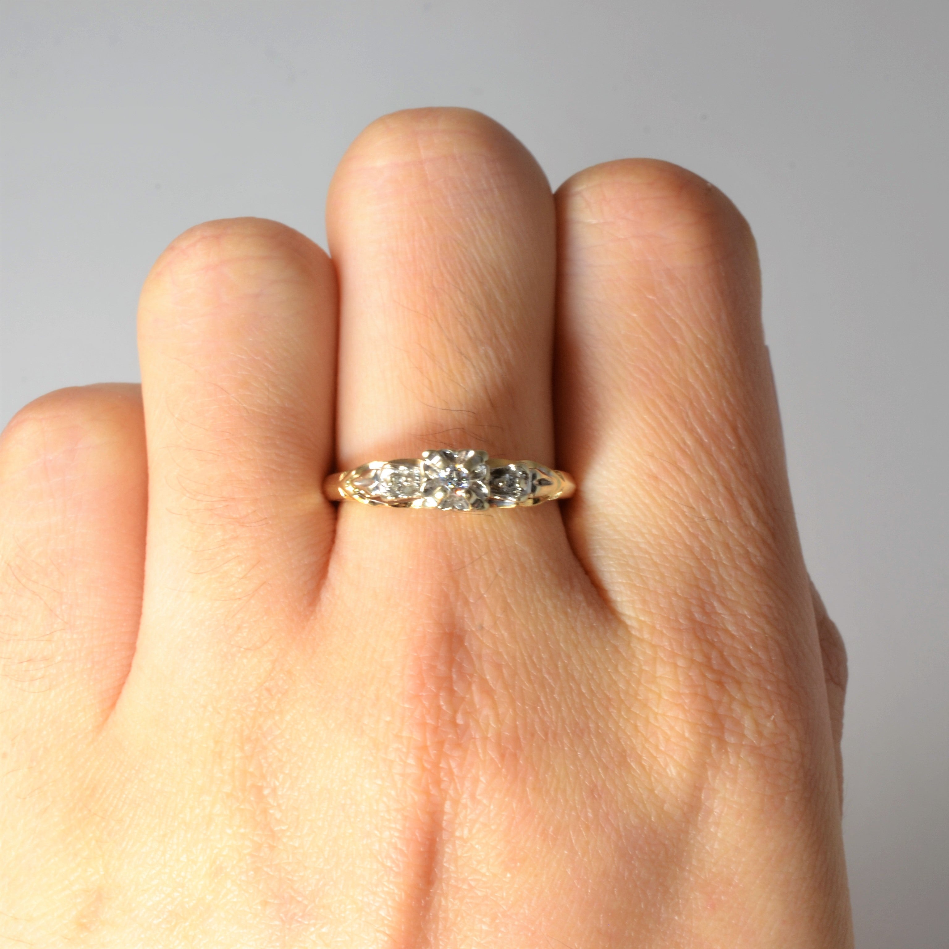 Petite Retro Diamond Ring | 0.07ctw | SZ 7.5 |