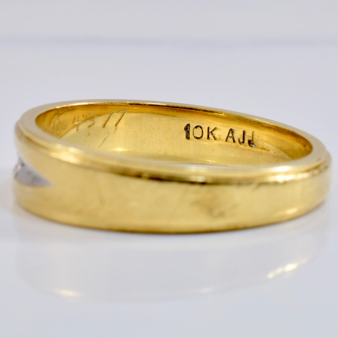 Flush Set Diamond Band | 0.01 ct SZ 6.5 |