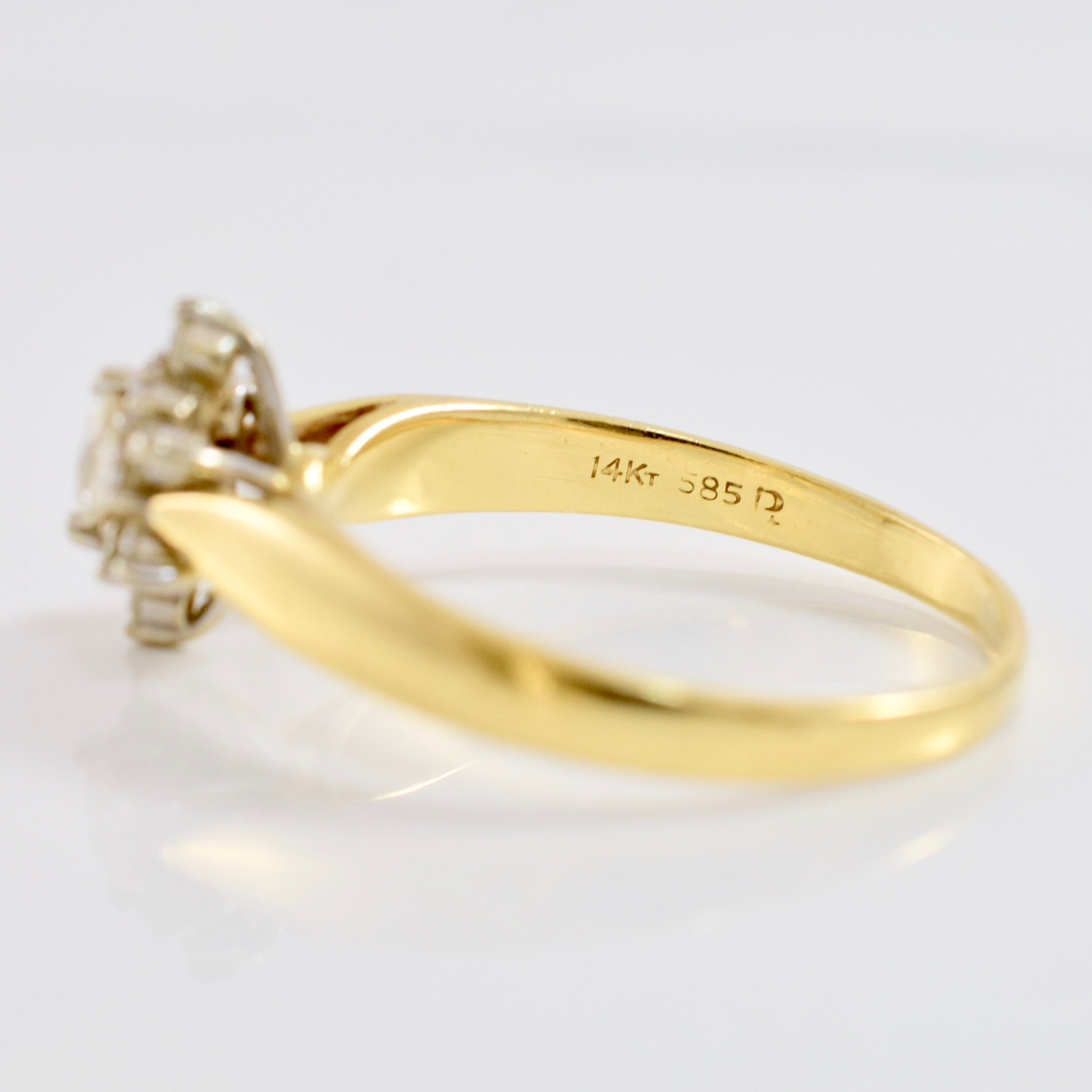 Snowflake Diamond Ring | 0.23 ctw SZ 7.5 |