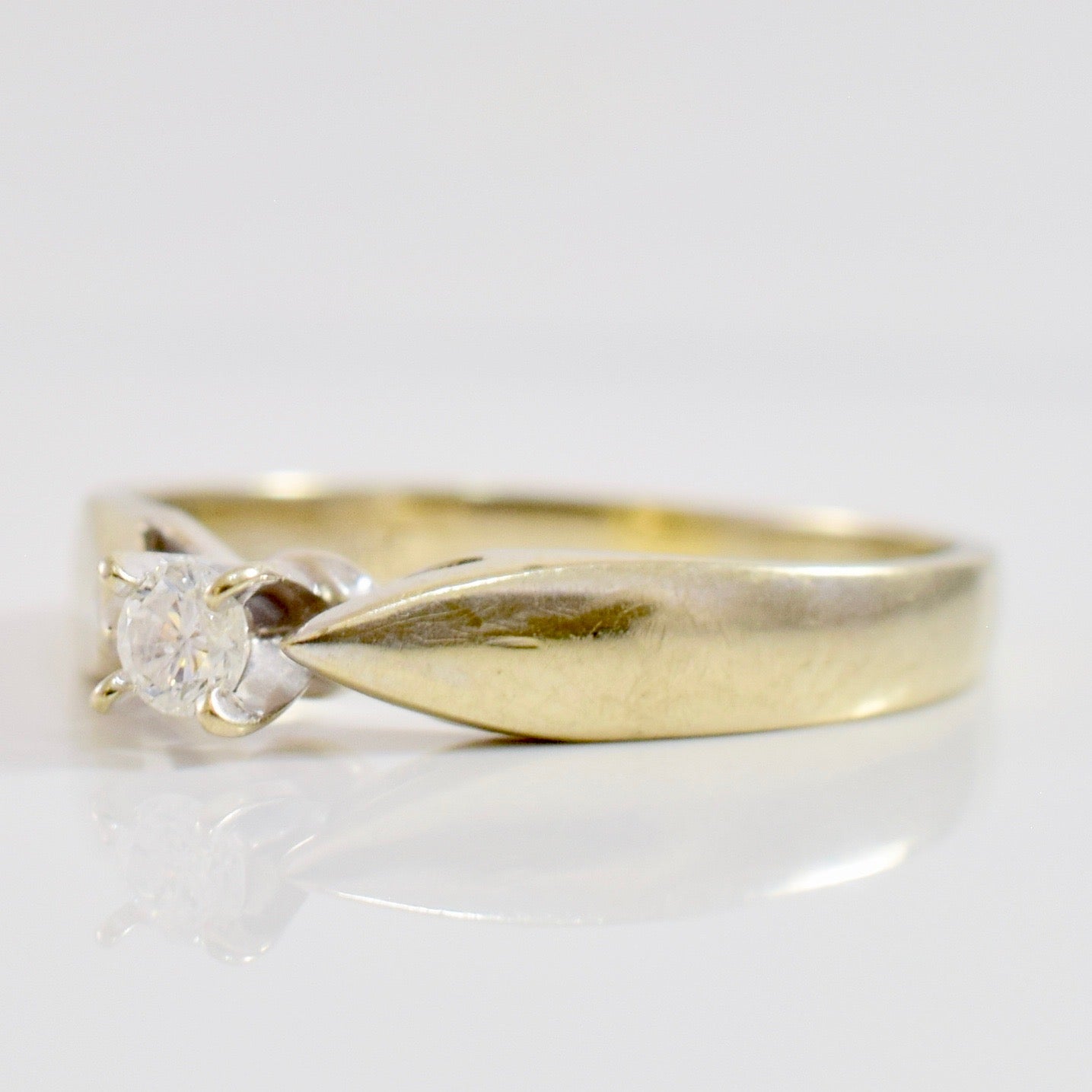 Petite Diamond Ring | 0.07 ctw SZ 5 |