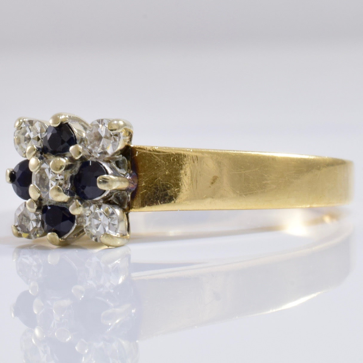 Diamond and Sapphire Ring | 0.15 ctw SZ 6 |