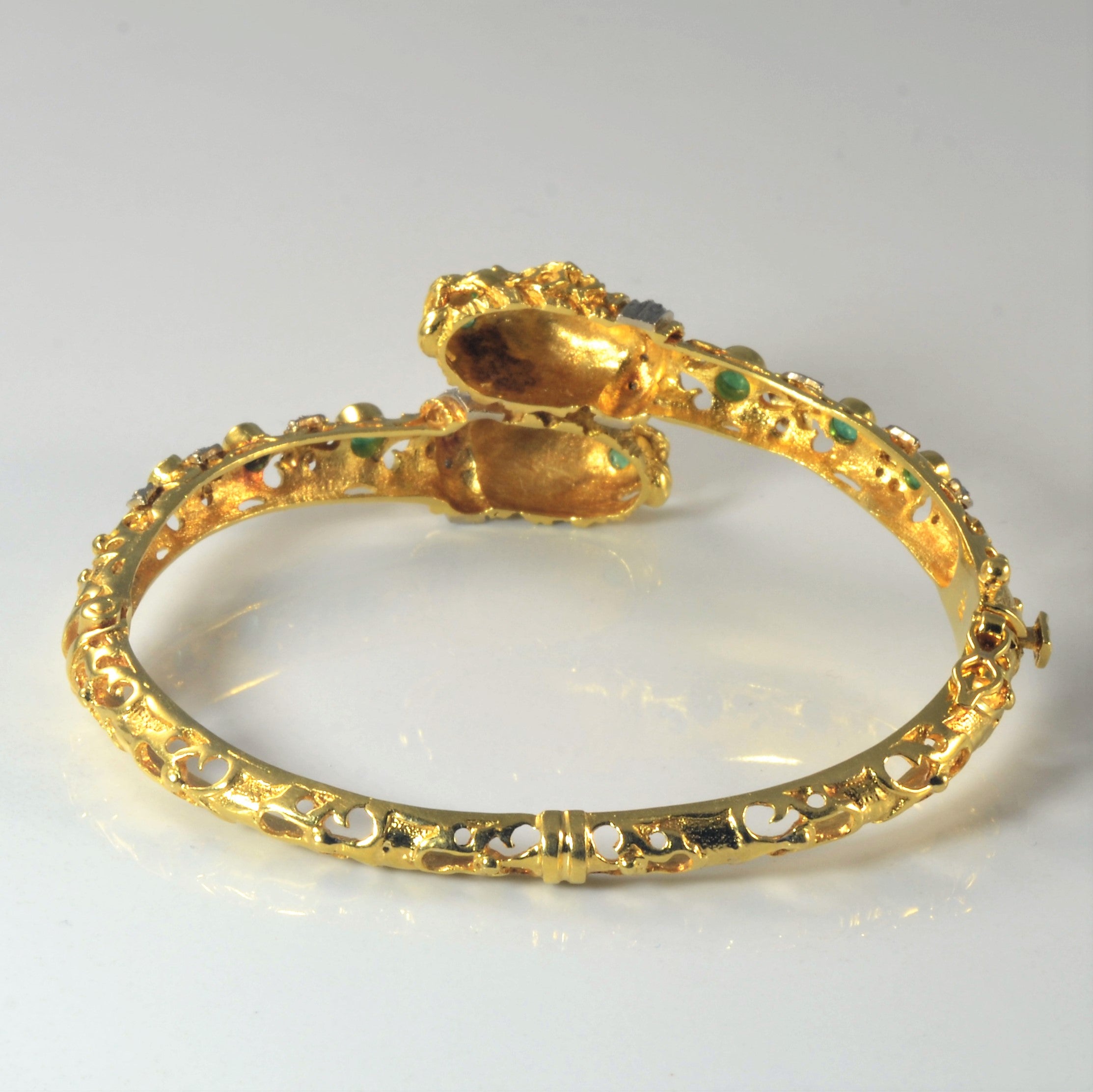 Bracelet jonc Lion Émeraude Bypass | 0,60 ct, 0,26 ct | 17,8 cm |