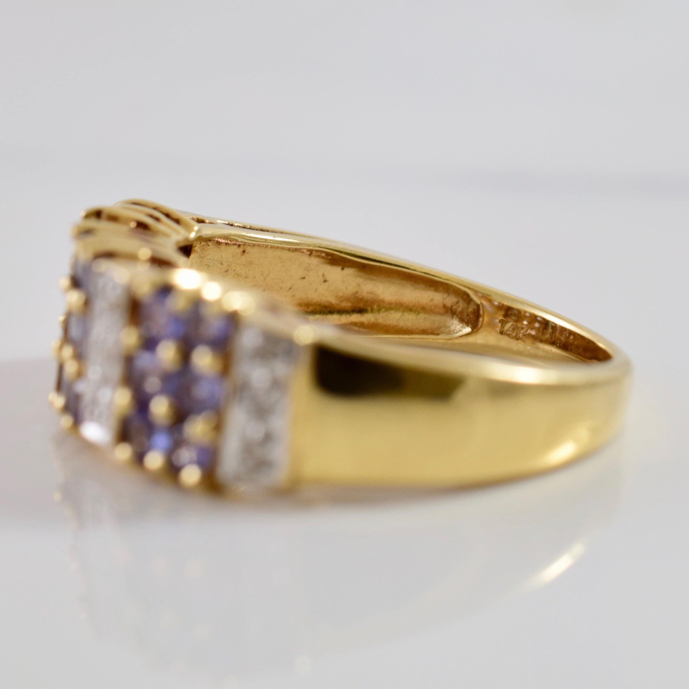 Diamond and Tanzanite Cluster Ring | 0.04 ctw SZ7 |