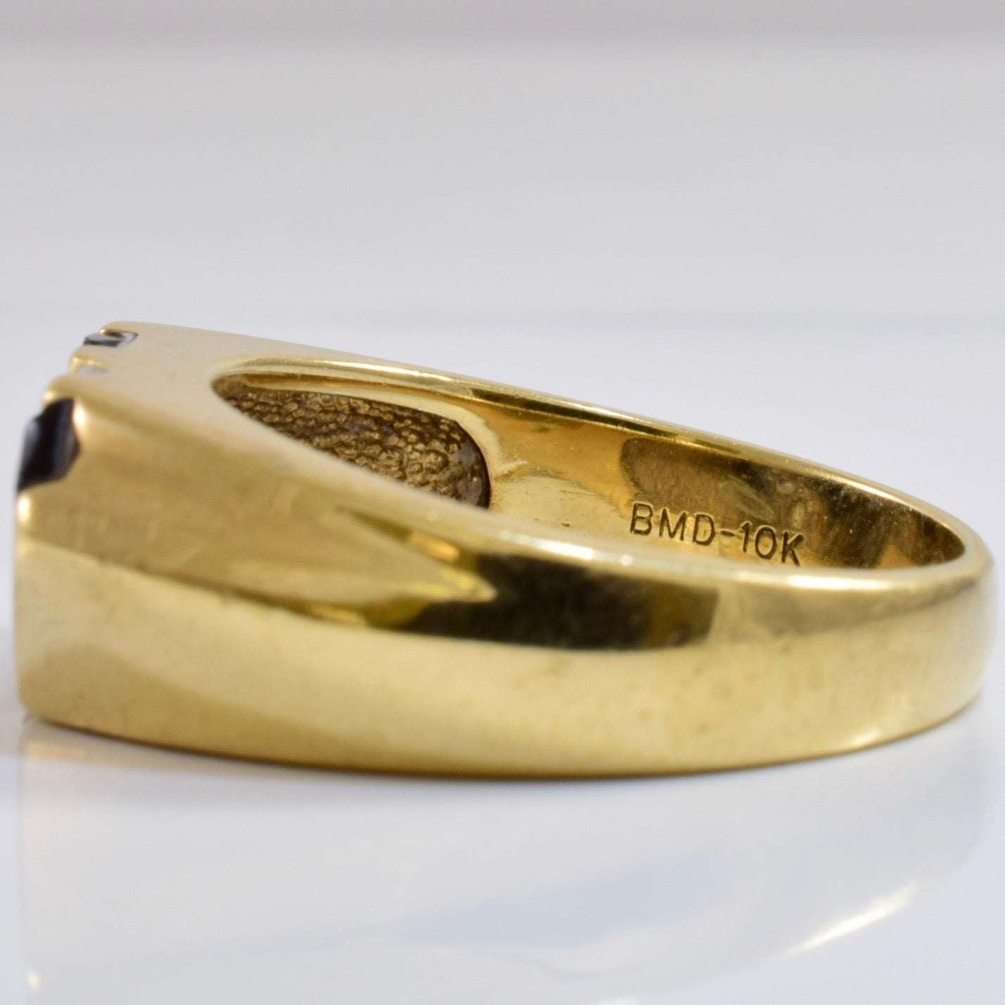 Onyx and Diamond Ring | 0.15 ctw SZ 9.75 |