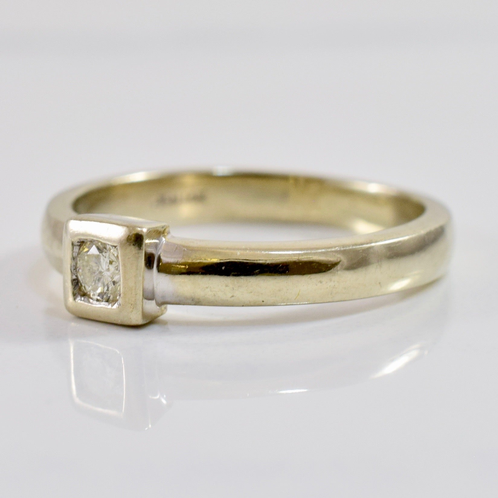 Petite Flush Set Diamond Ring | 0.10 ct SZ 5 |