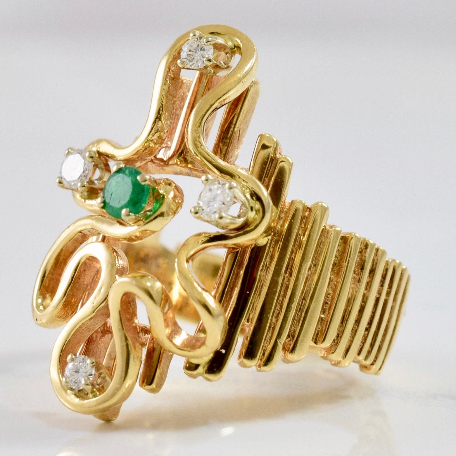 Custom Diamond and Emerald Freeform Ring | 0.15 ctw SZ 7 |