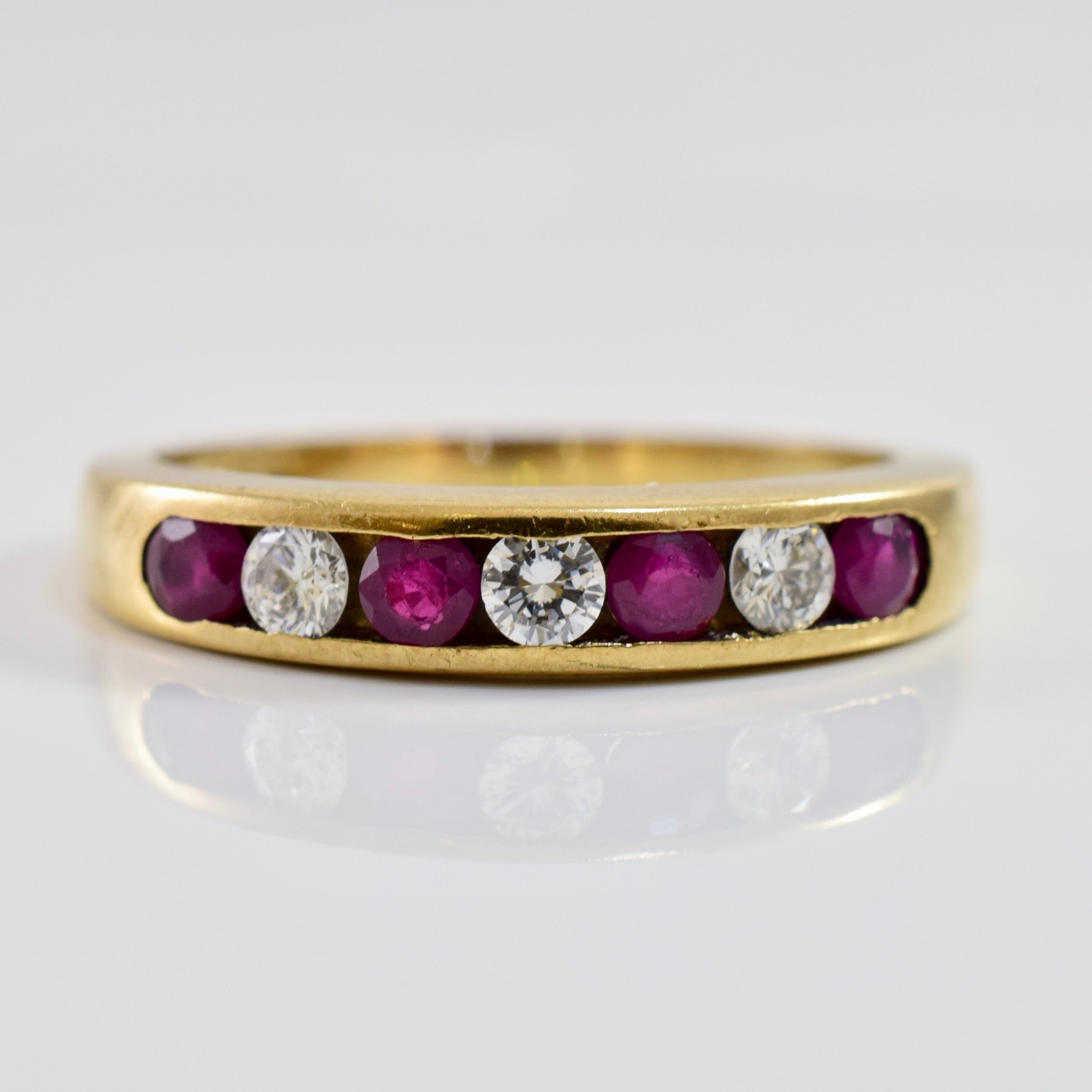 Bague sertie de diamants et de rubis | 0,16 ct au total | Taille 6 |