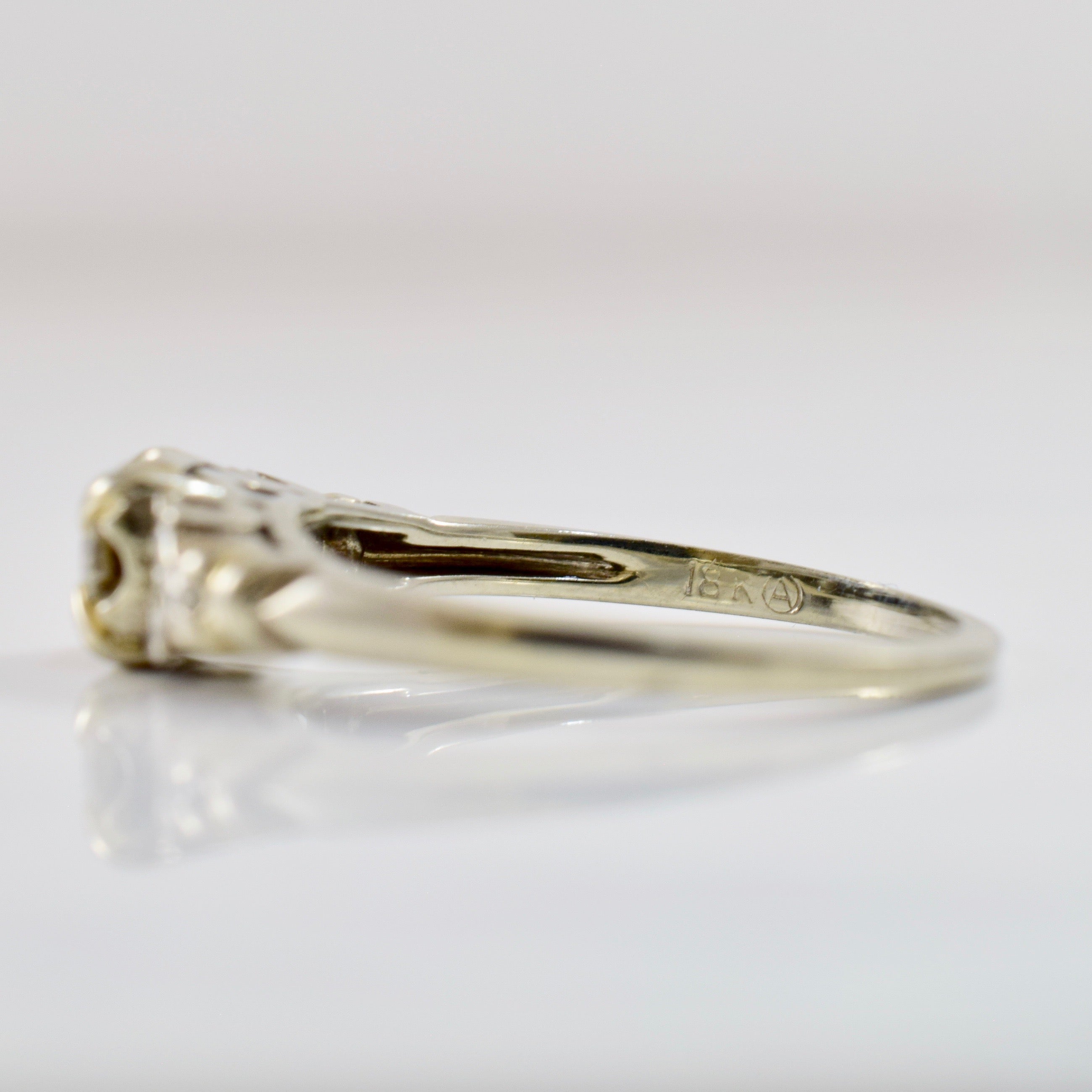 Classic Retro Era Engagement Ring | 0.20 ctw SZ 5.5 |