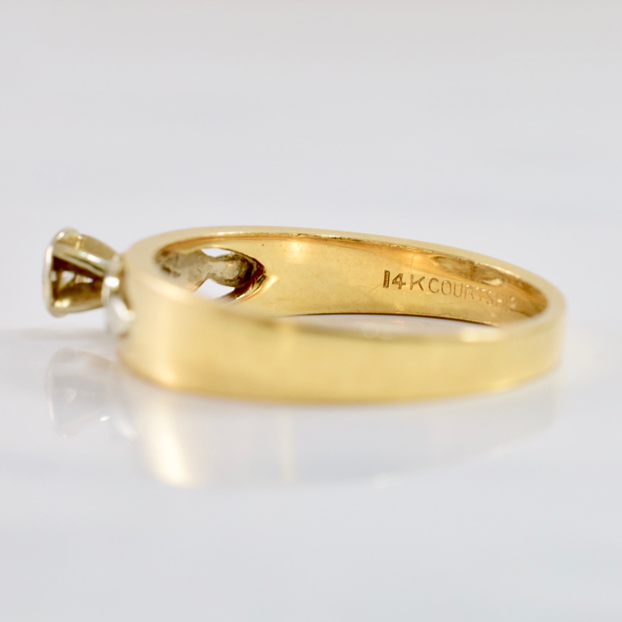 Vintage Engagement Ring | 0.03 ctw SZ 7 |