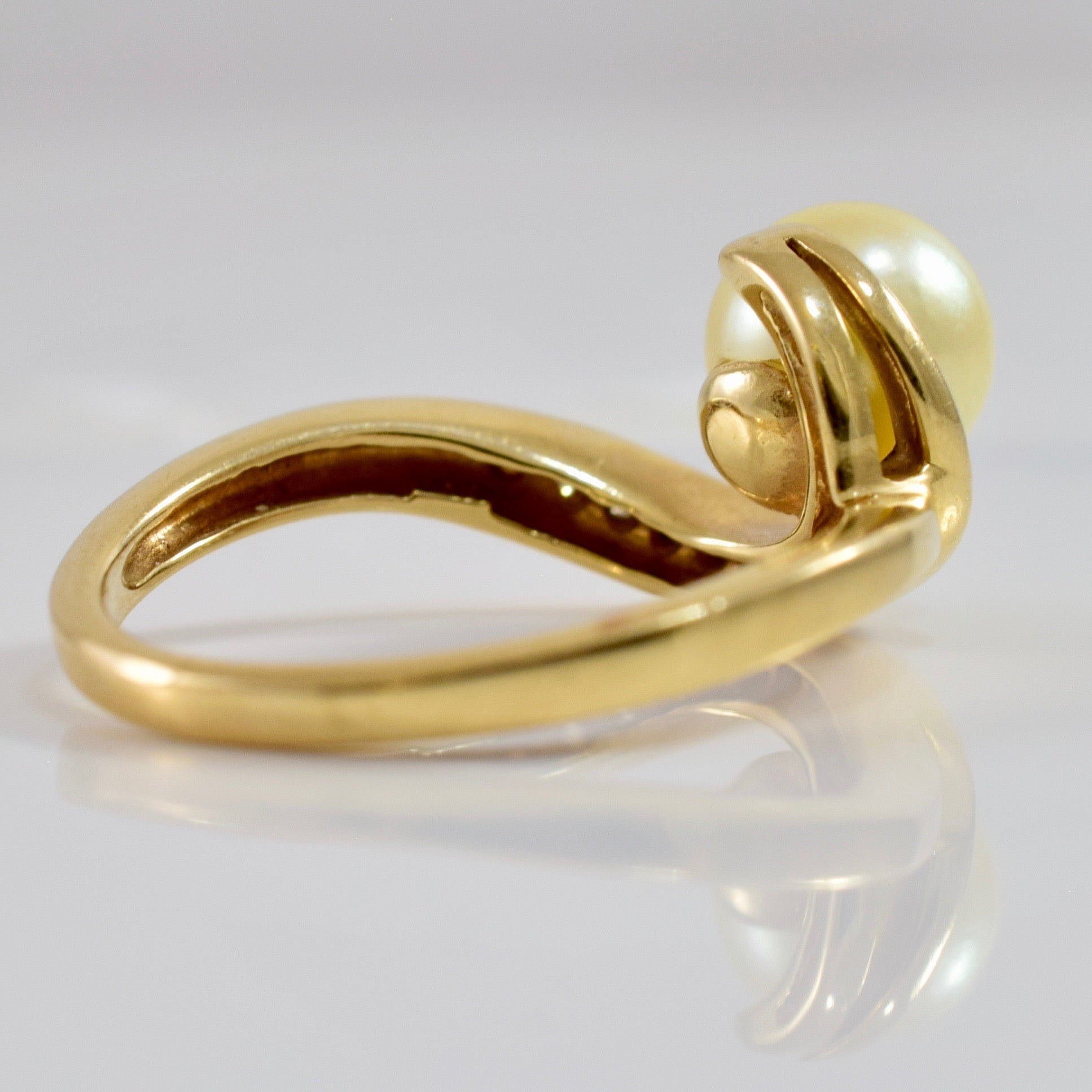 Pearl Bypass and Diamond Ring | 0.09 ctw SZ 6.25 |