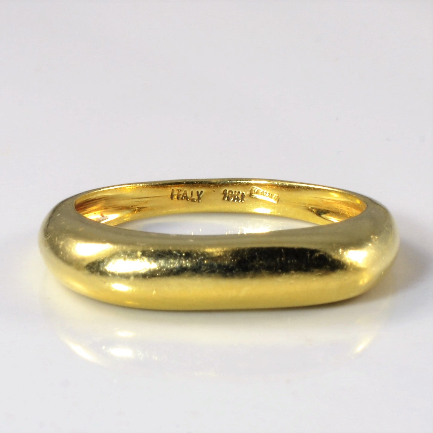 Italian Rounded Flat Front Gold Band | SZ 6.25 |