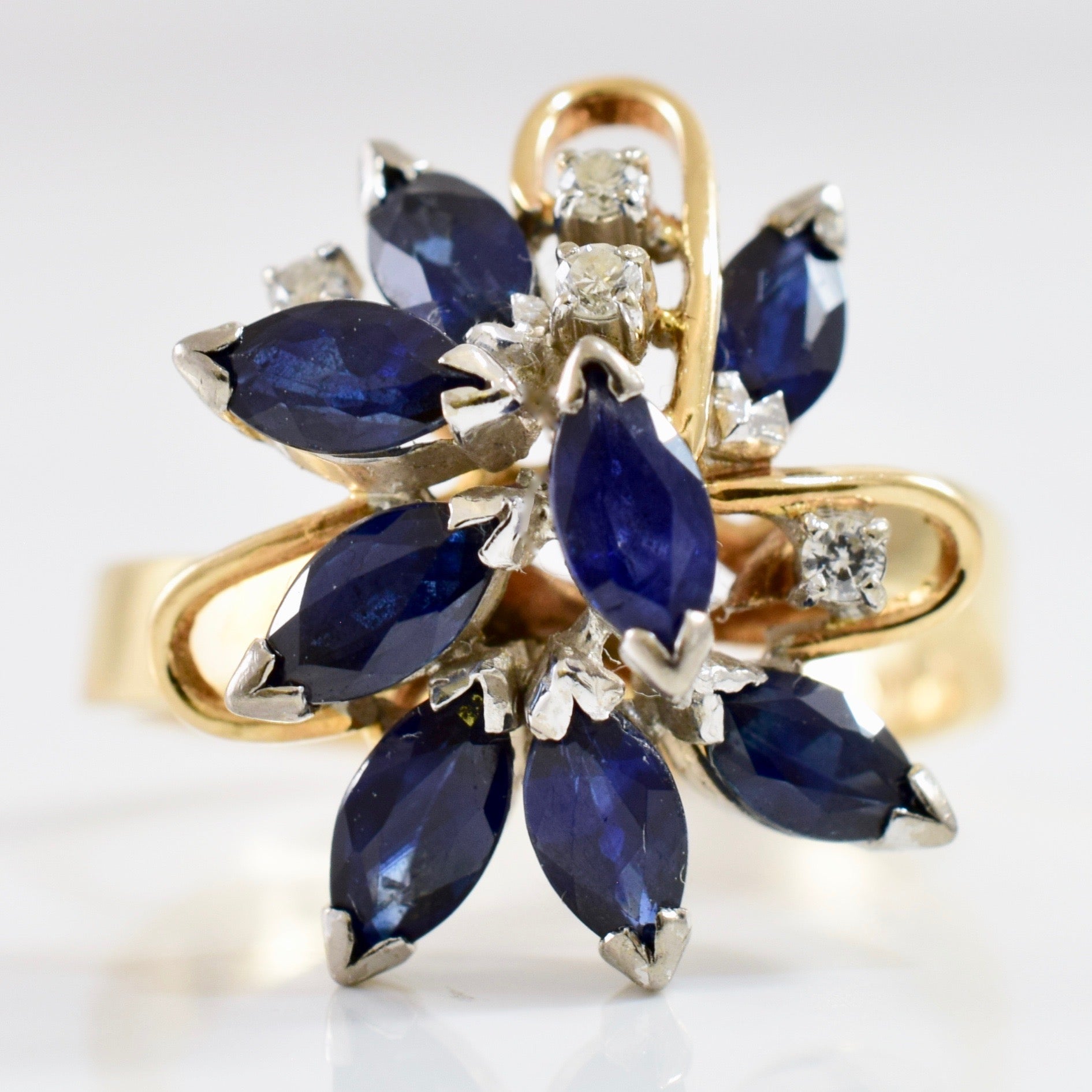 Sapphire and Diamond Ring | 0.04 ctw SZ 6.5 |