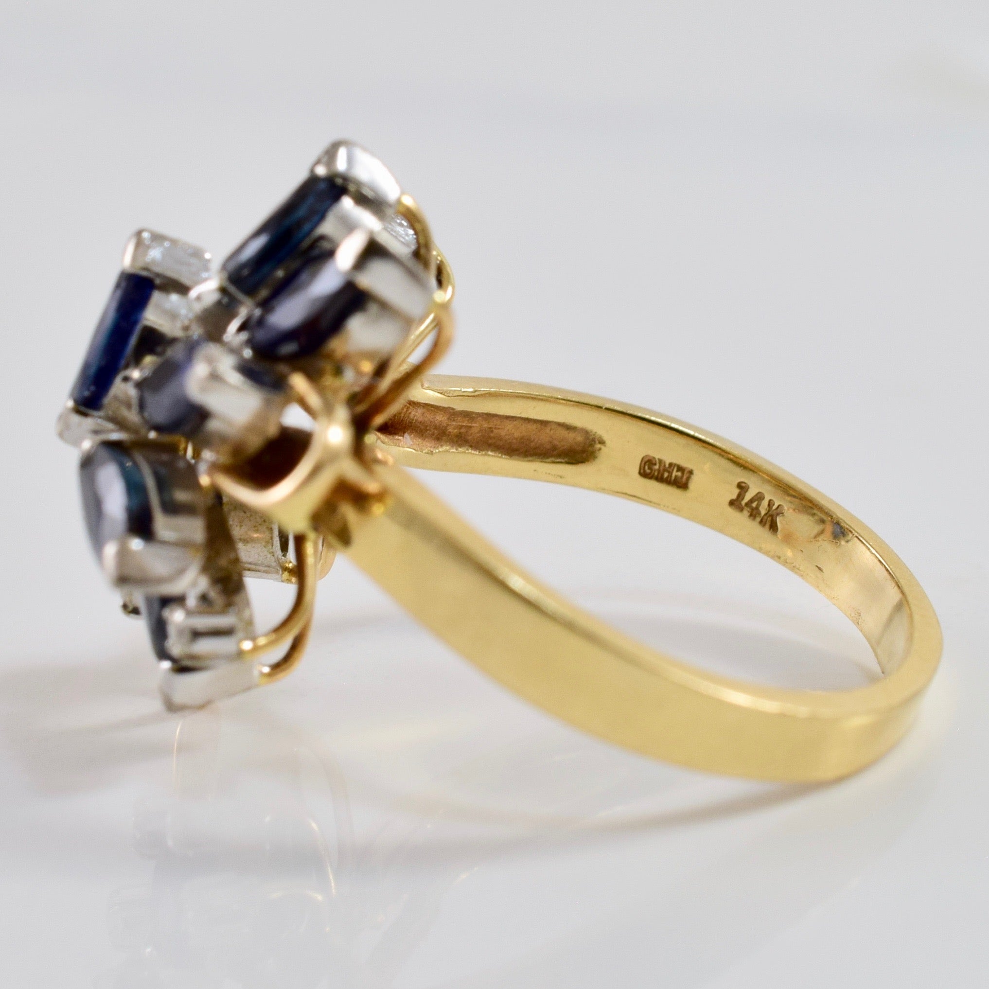 Sapphire and Diamond Ring | 0.04 ctw SZ 6.5 |