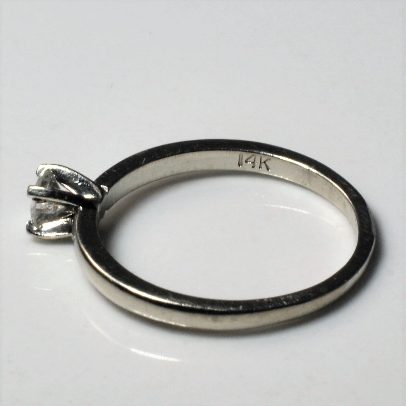 Petite Solitaire Diamond Ring | 0.10ctw | SZ 3.5 |